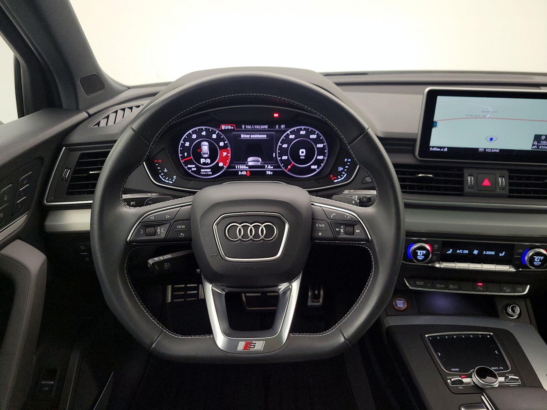 Thumbnail: 2018 Audi SQ5 - 10