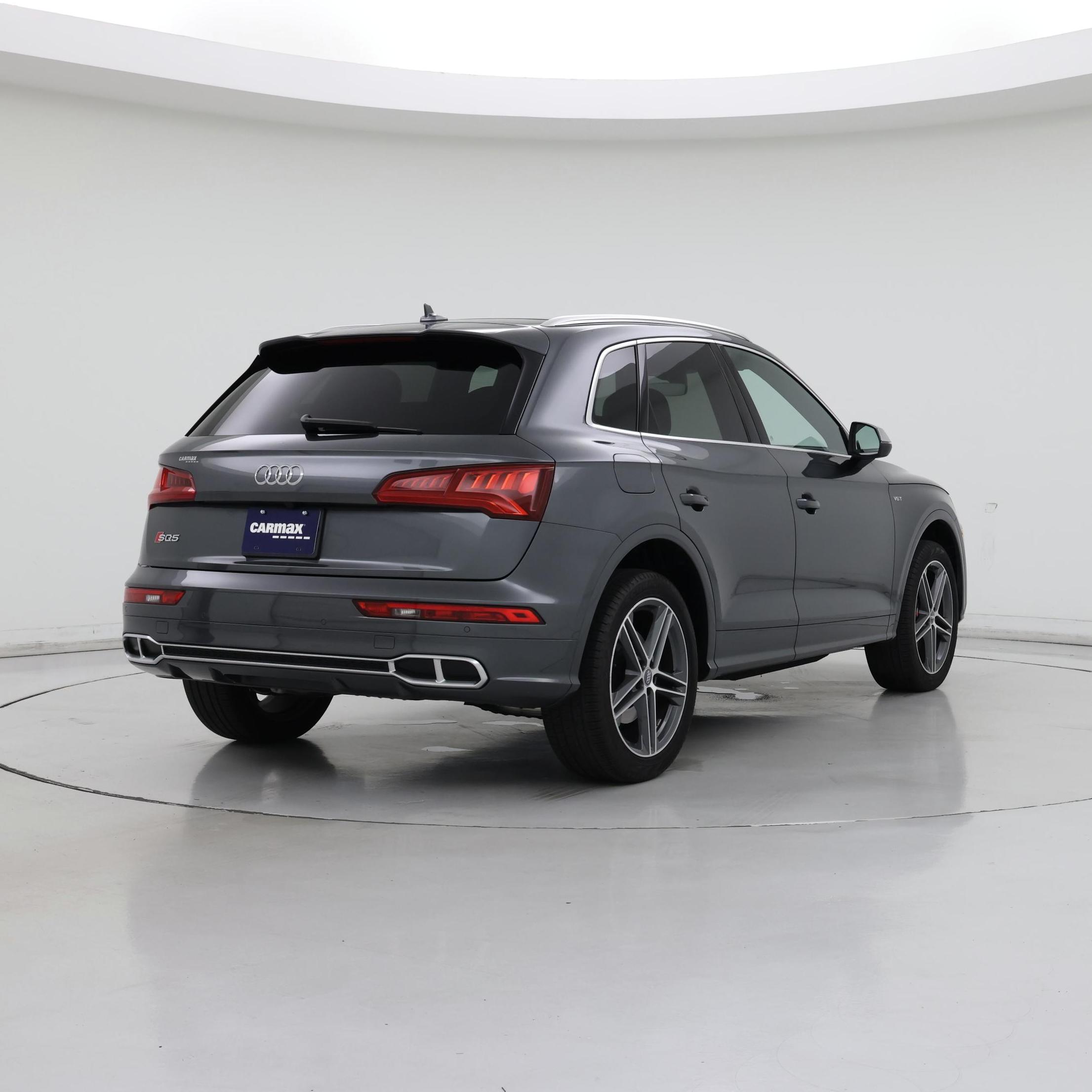 Thumbnail: 2018 Audi SQ5 - 8
