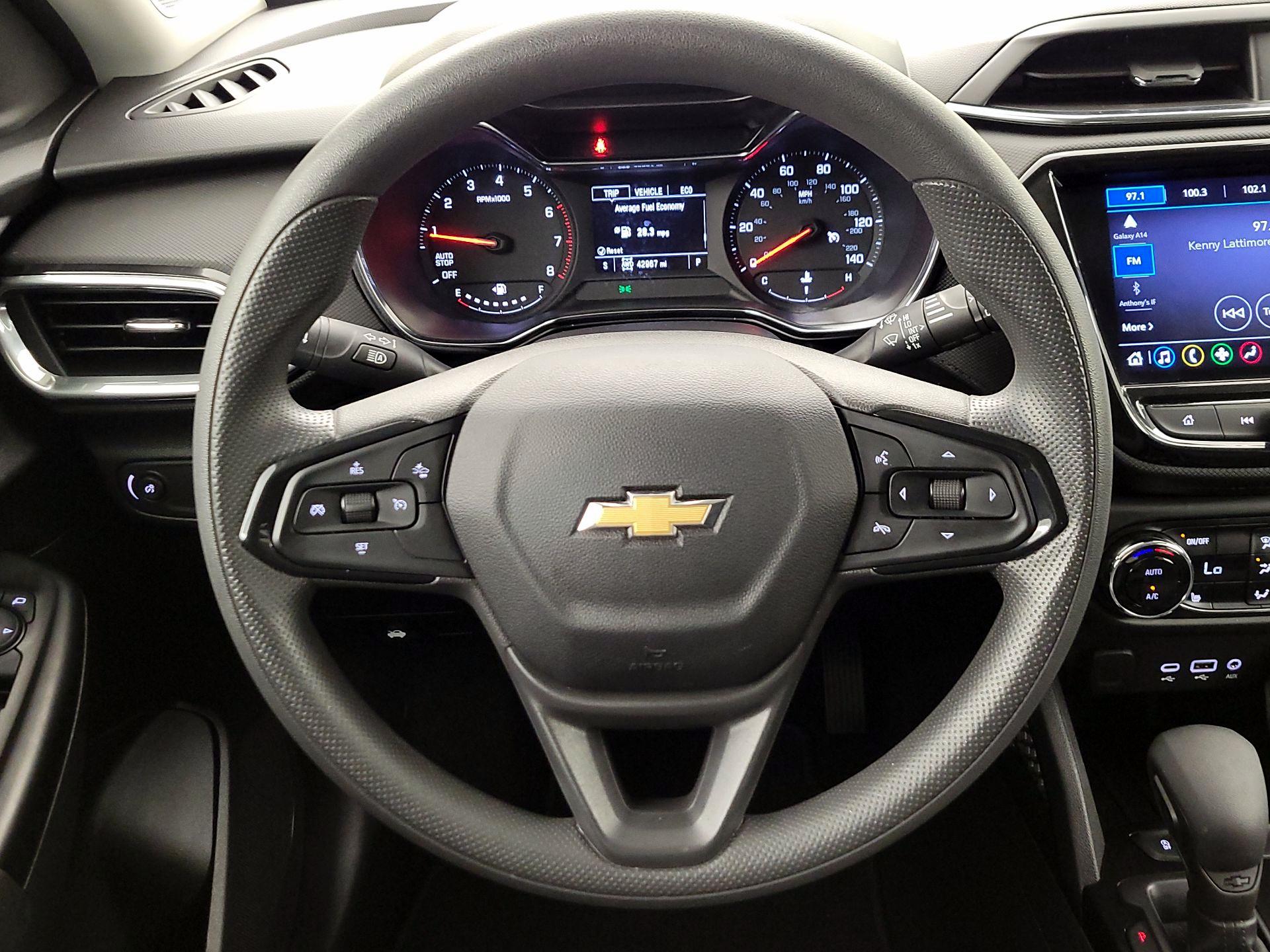 Thumbnail: 2023 Chevrolet TrailBlazer - 10