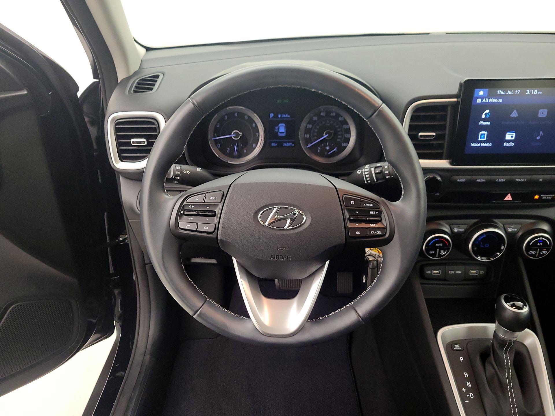 Thumbnail: 2022 Hyundai Venue - 10