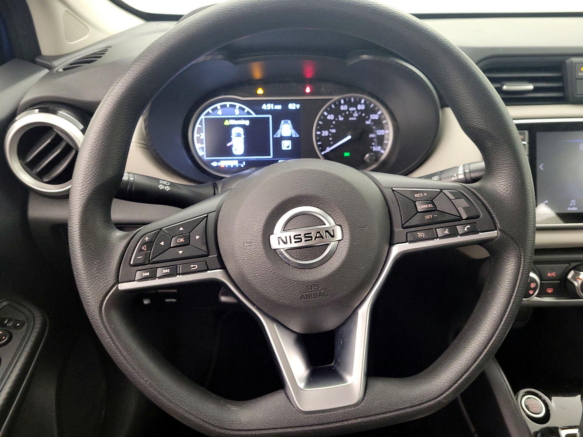 Thumbnail: 2020 Nissan Versa - 10