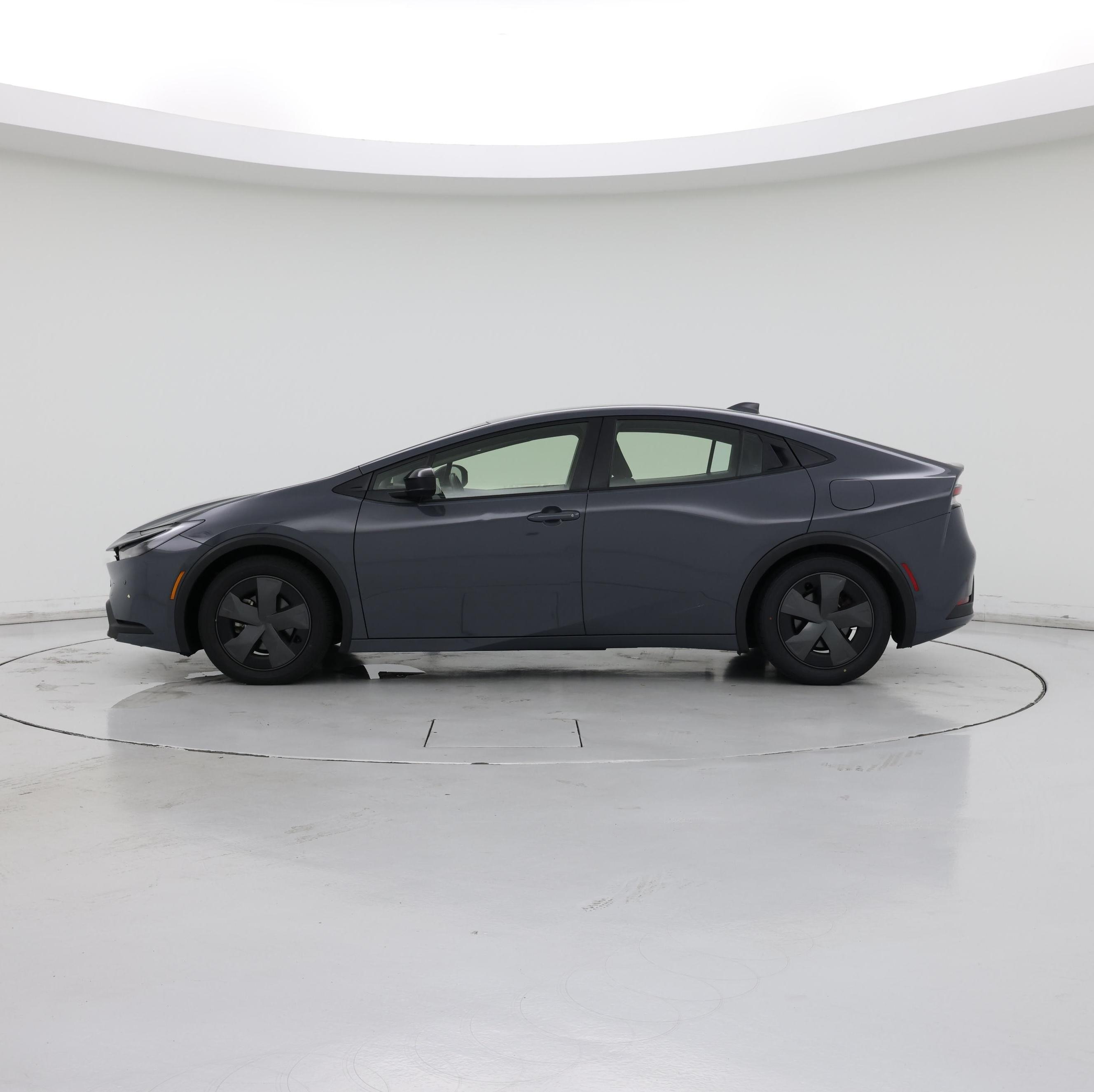 Thumbnail: 2024 Toyota Prius - 3