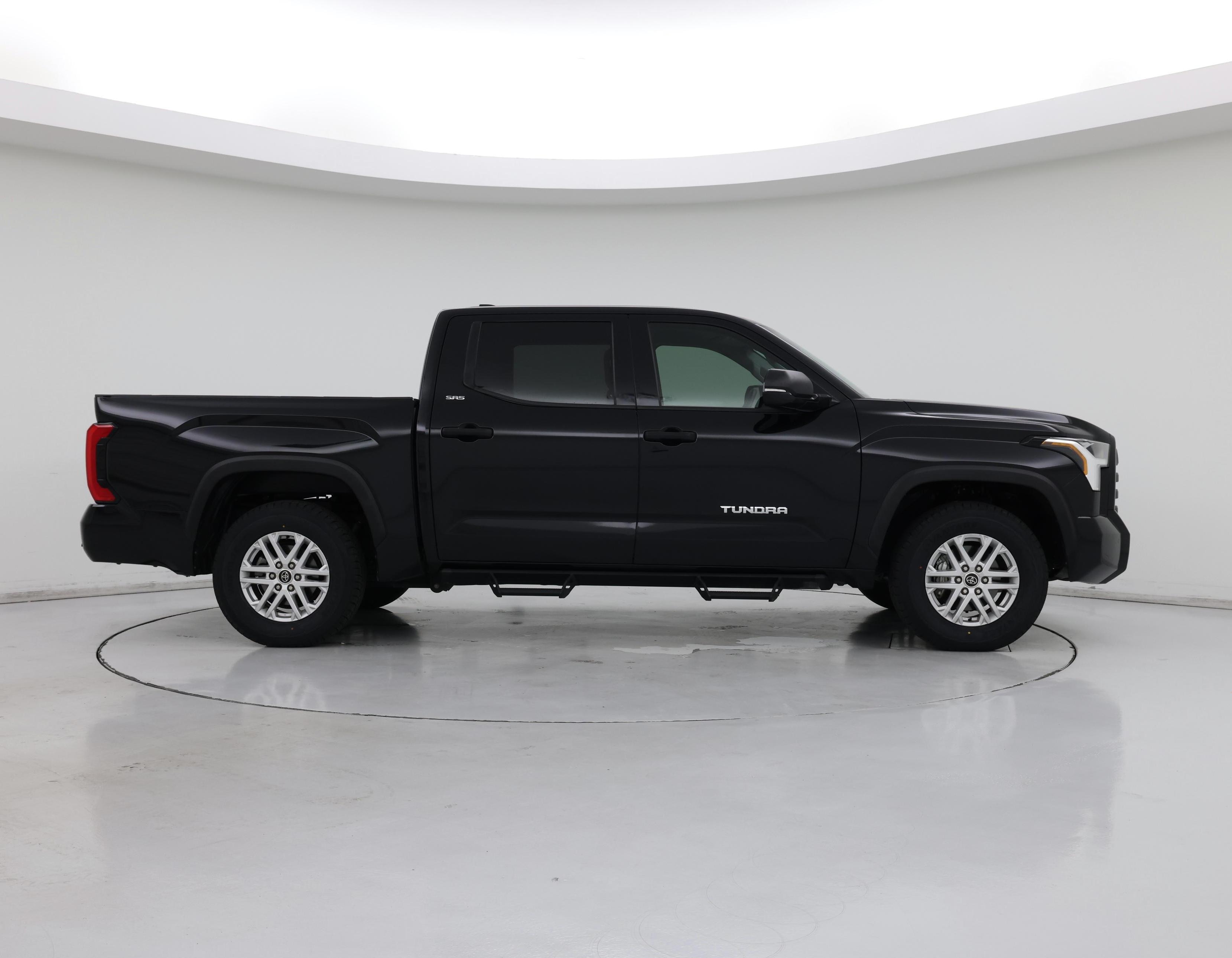 Thumbnail: 2022 Toyota Tundra - 7