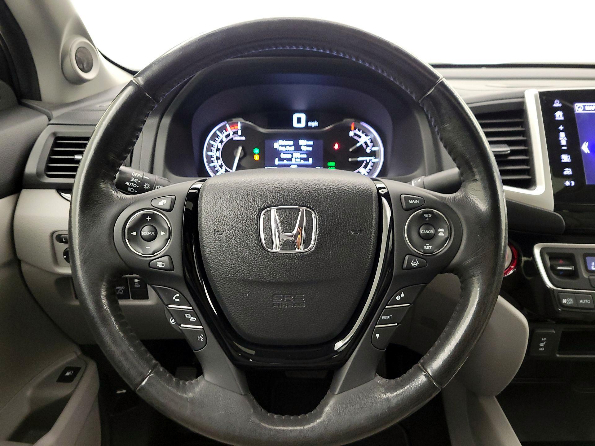 Thumbnail: 2019 Honda Ridgeline - 10