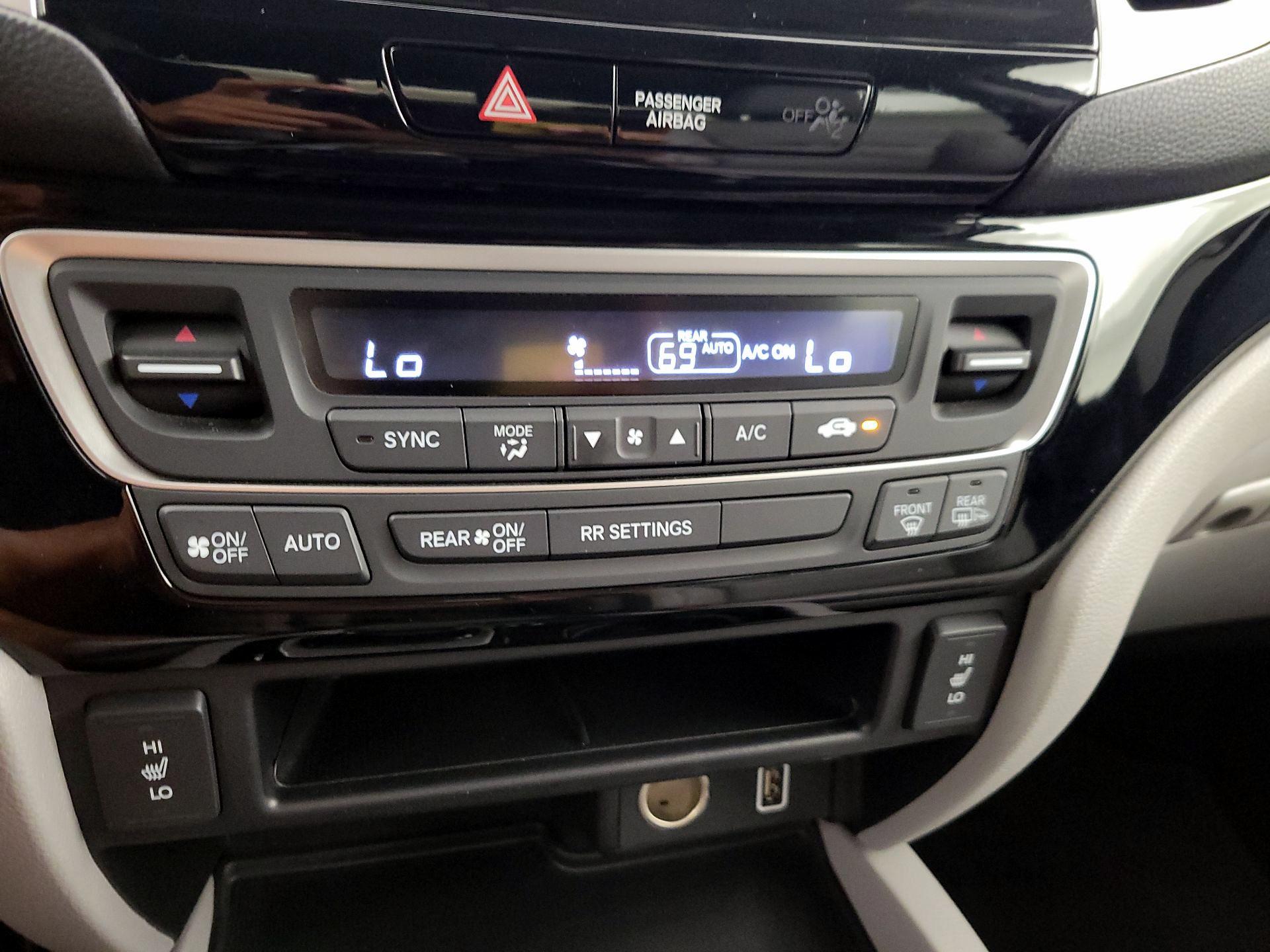 Thumbnail: 2019 Honda Ridgeline - 16