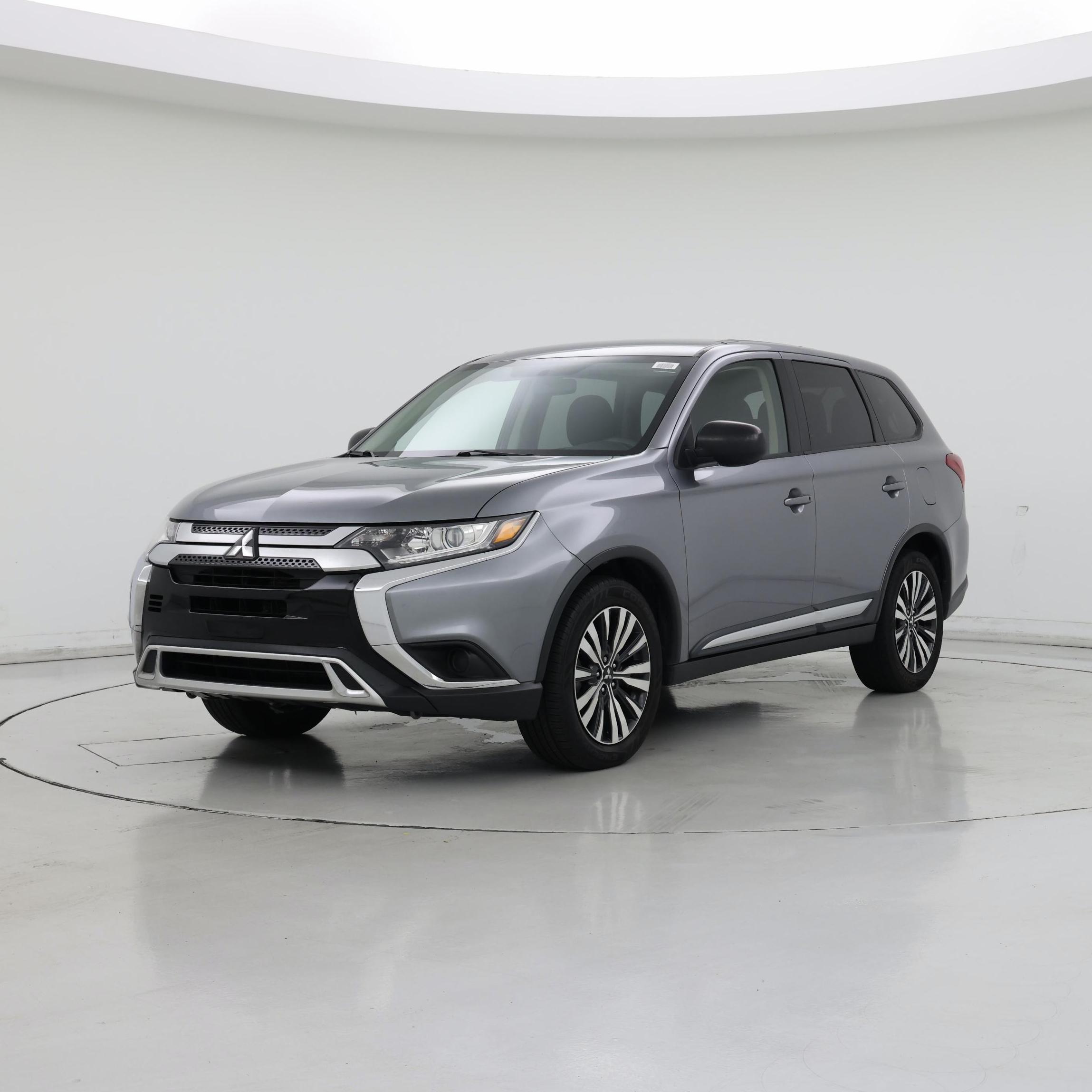 Thumbnail: 2019 Mitsubishi Outlander - 4