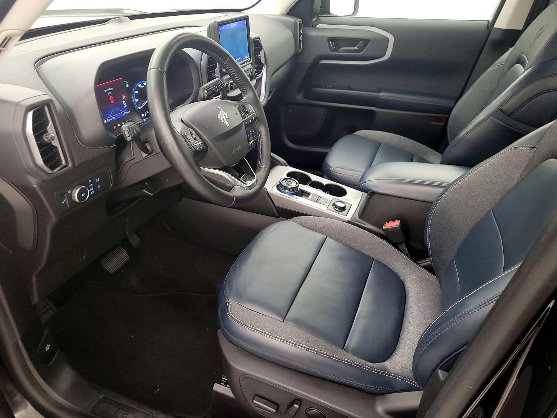 Thumbnail: 2022 Ford Bronco Sport - 11