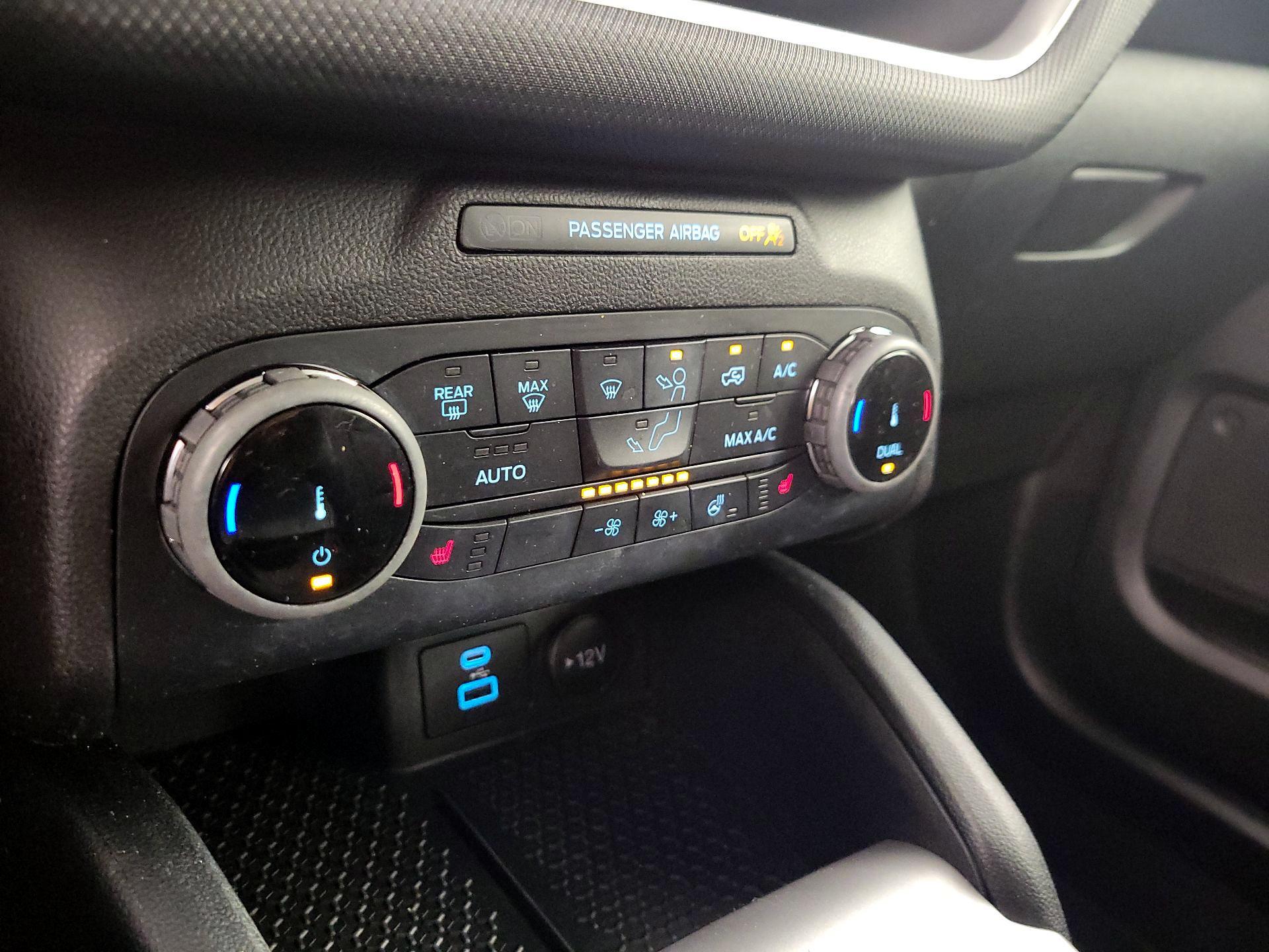 Thumbnail: 2022 Ford Bronco Sport - 17