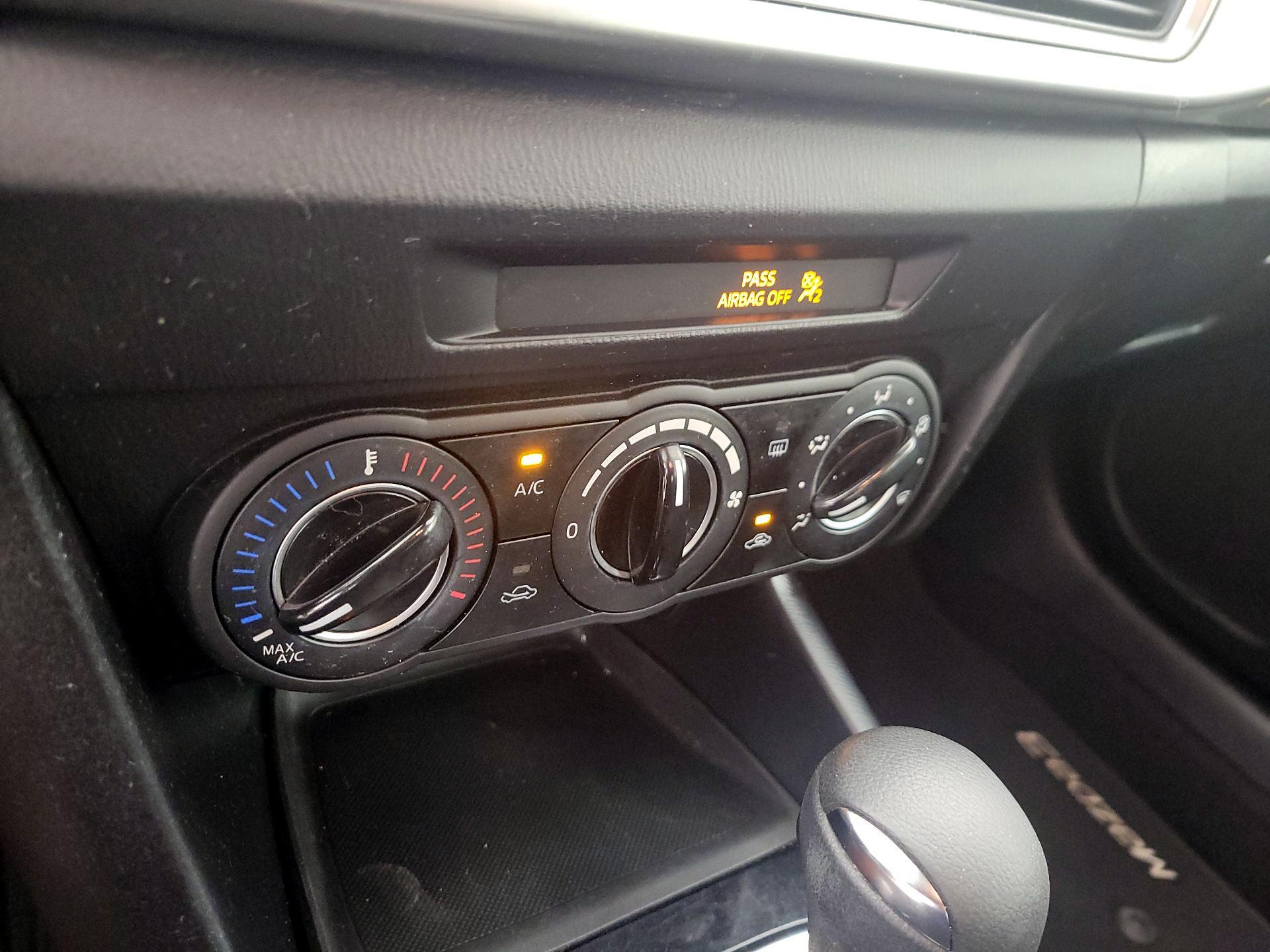 Thumbnail: 2018 Mazda Mazda3 - 16