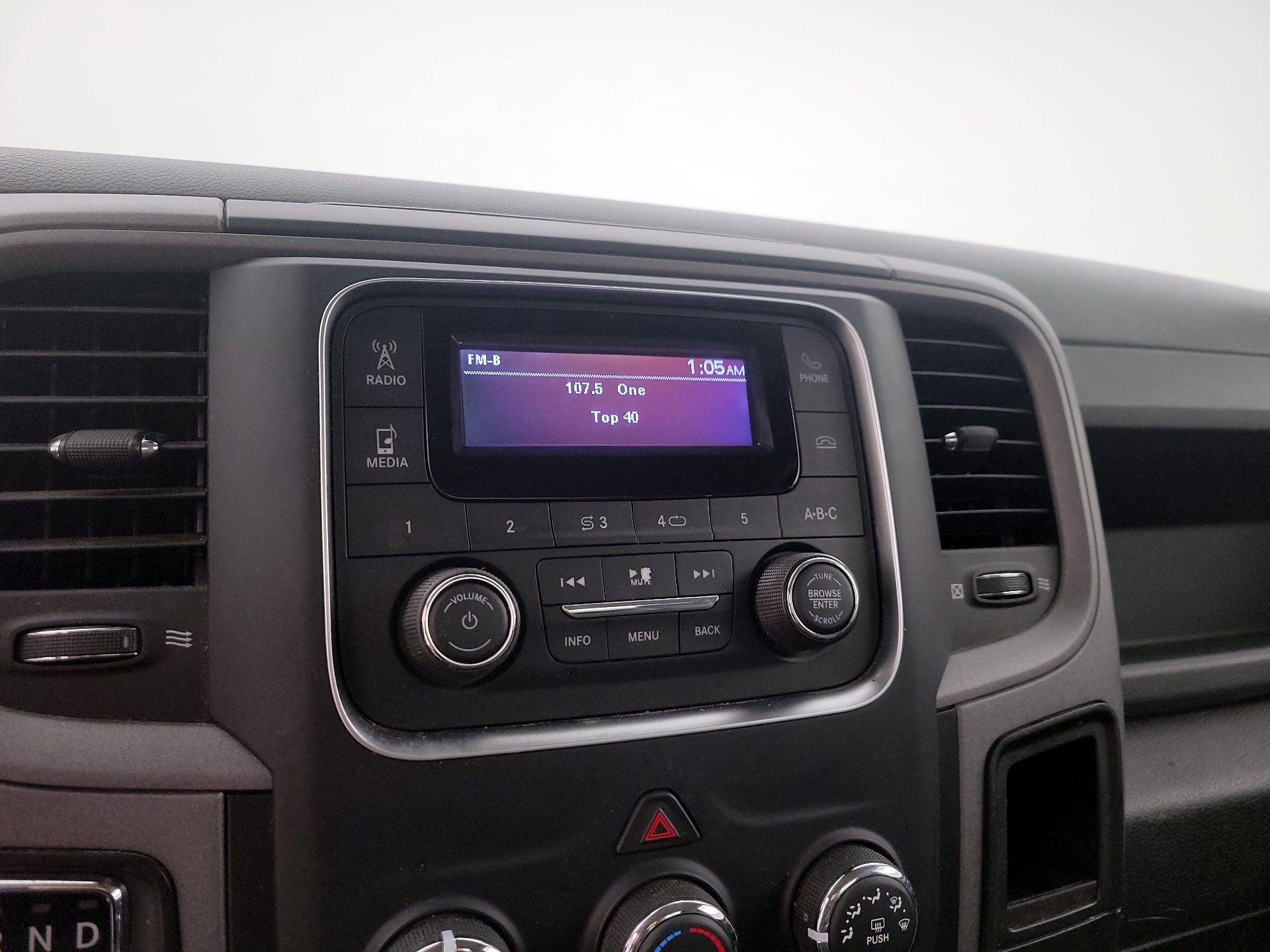 Thumbnail: 2019 RAM 1500 Classic - 15