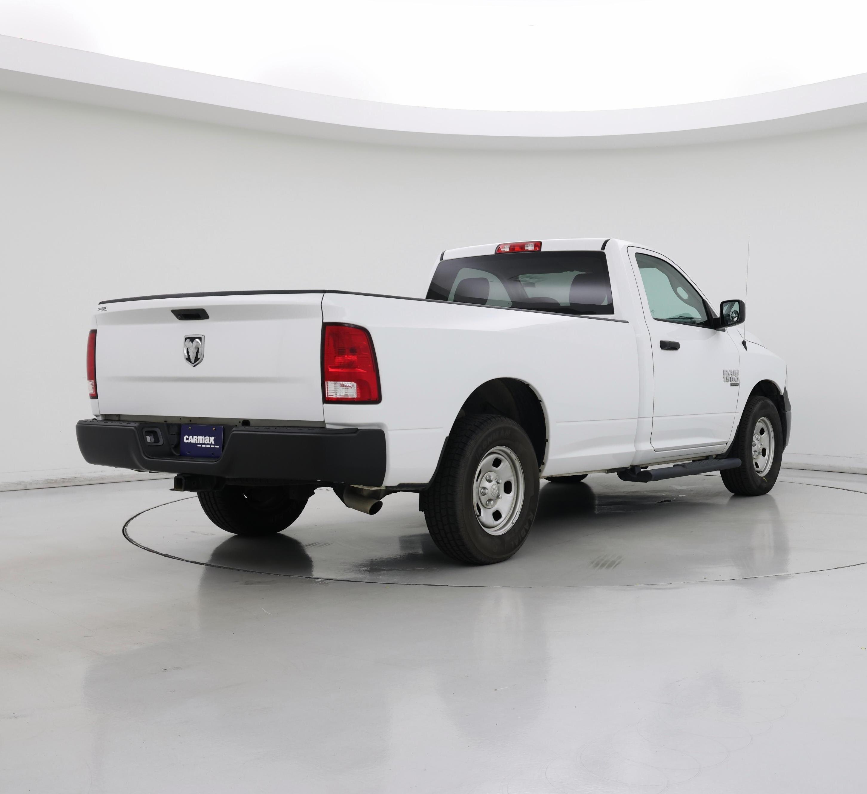 Thumbnail: 2019 RAM 1500 Classic - 8