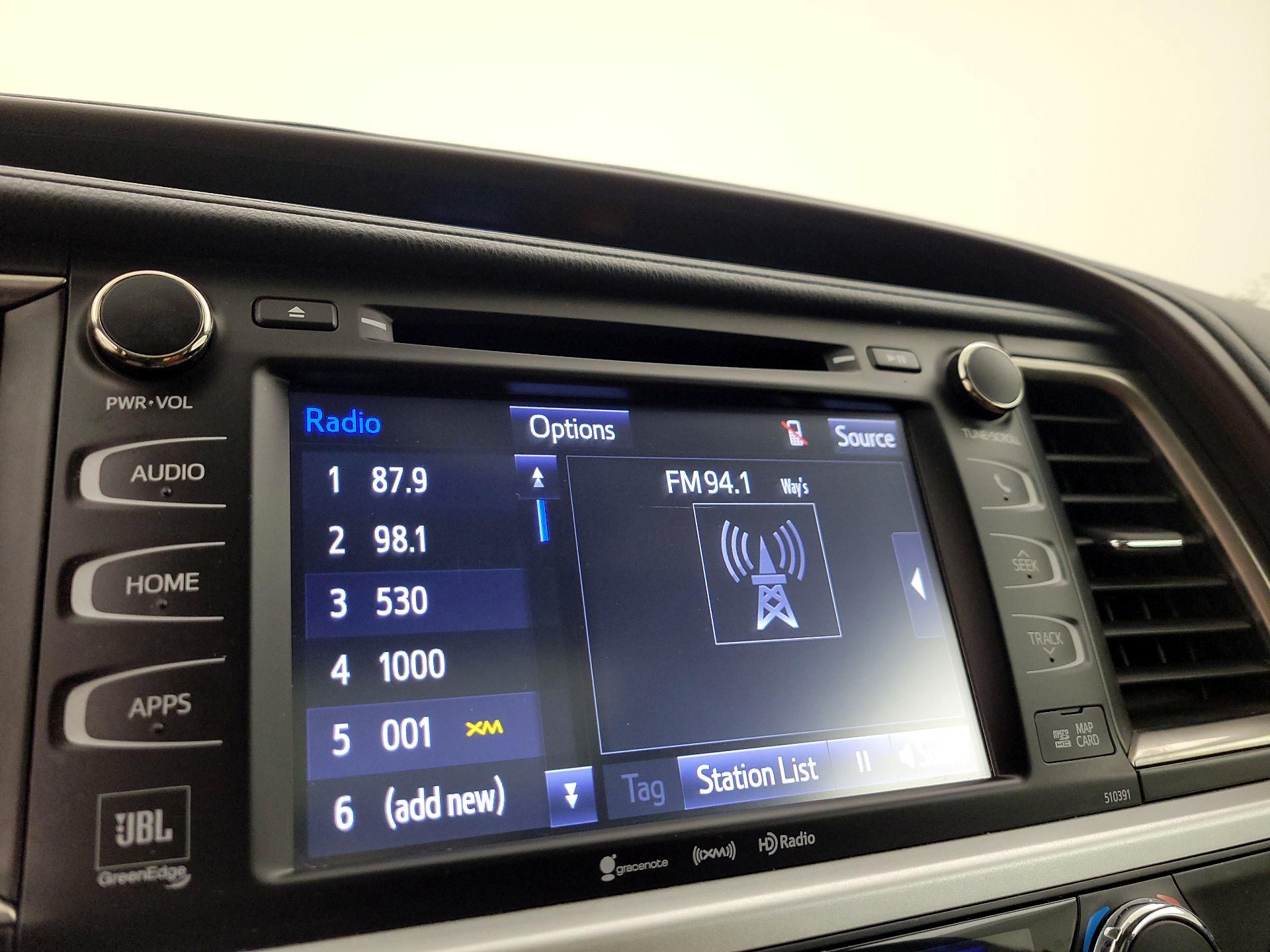 Thumbnail: 2019 Toyota Highlander - 15