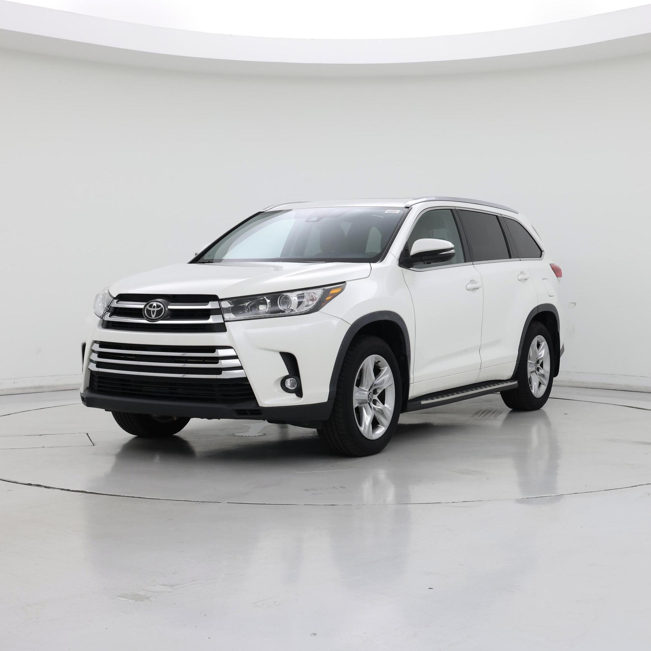 Thumbnail: 2019 Toyota Highlander - 4