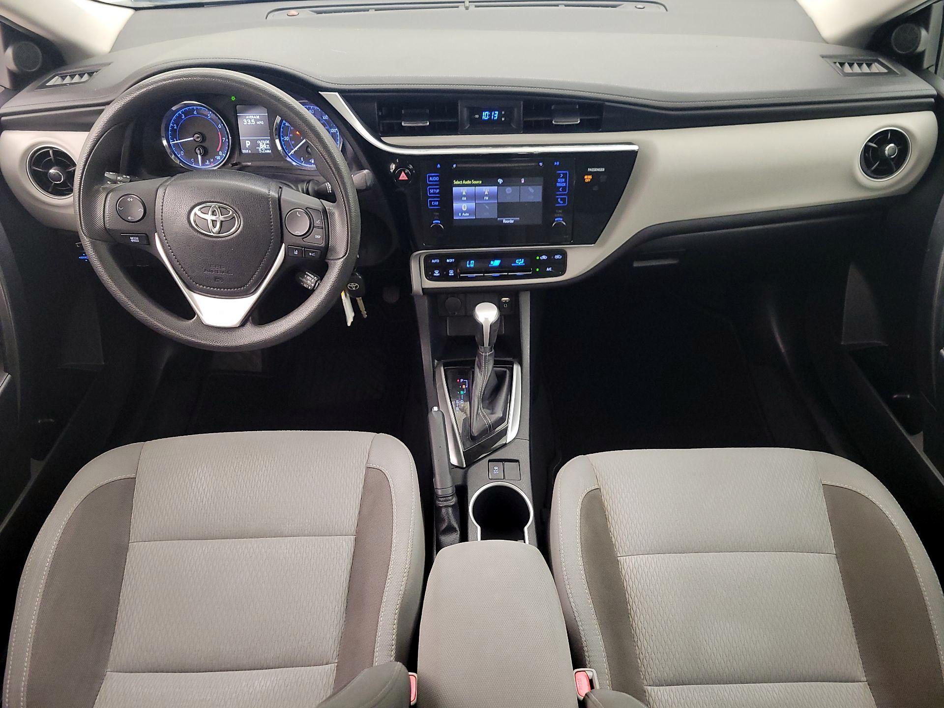 Thumbnail: 2017 Toyota Corolla - 9