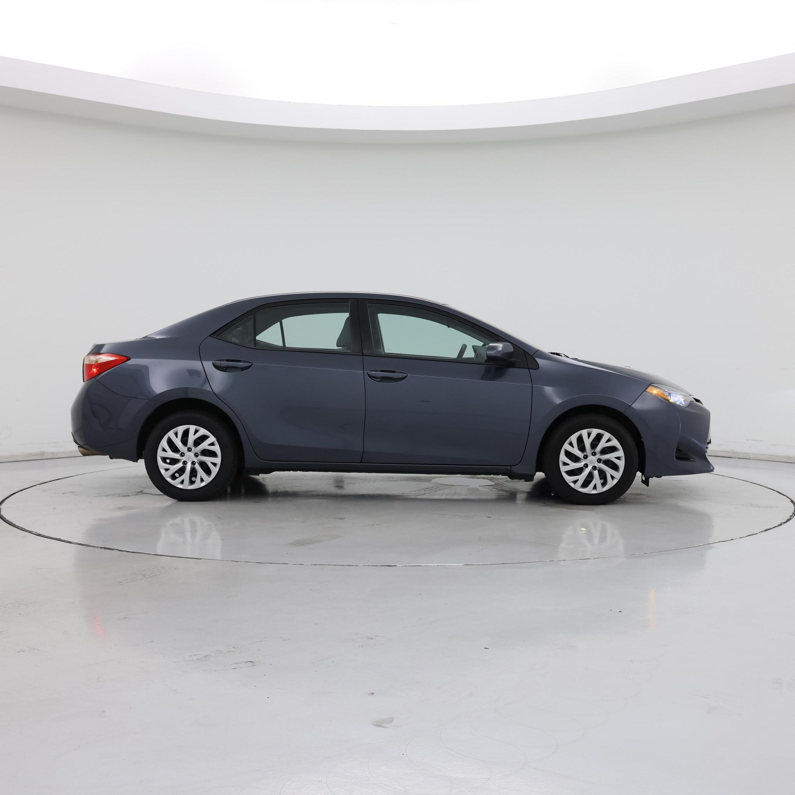 Thumbnail: 2017 Toyota Corolla - 7