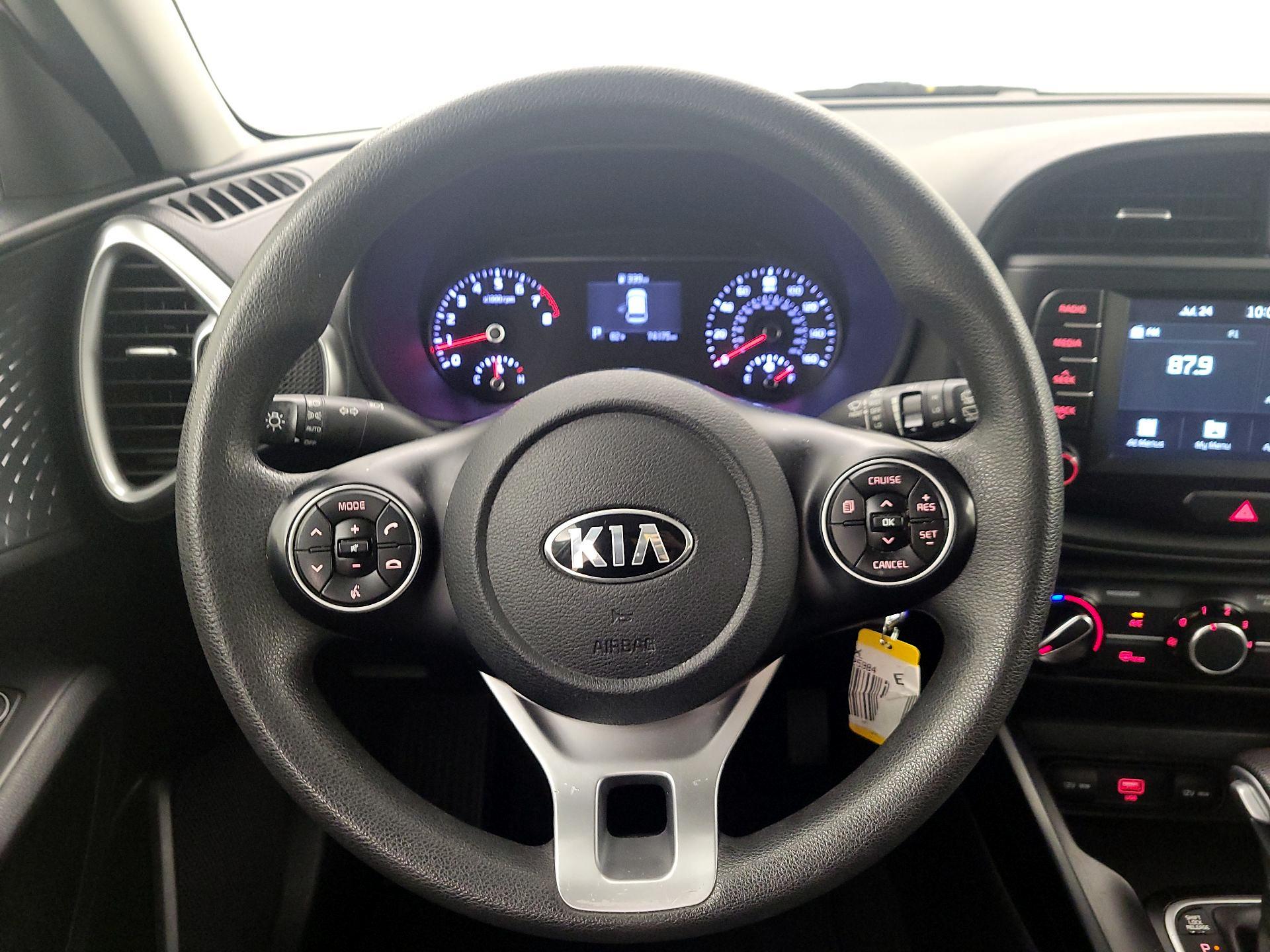 Thumbnail: 2020 Kia Soul - 10