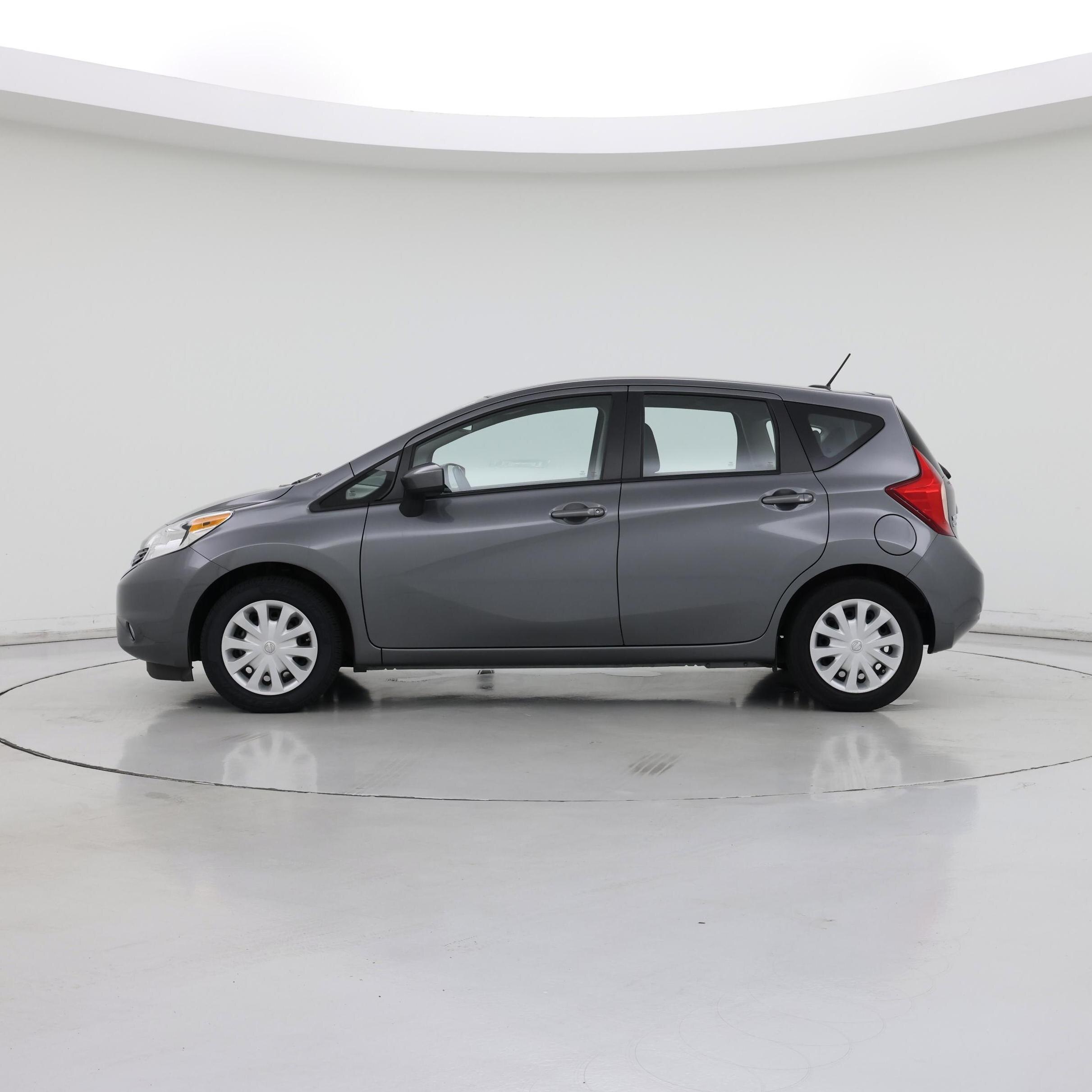 Thumbnail: 2016 Nissan Versa Note - 3