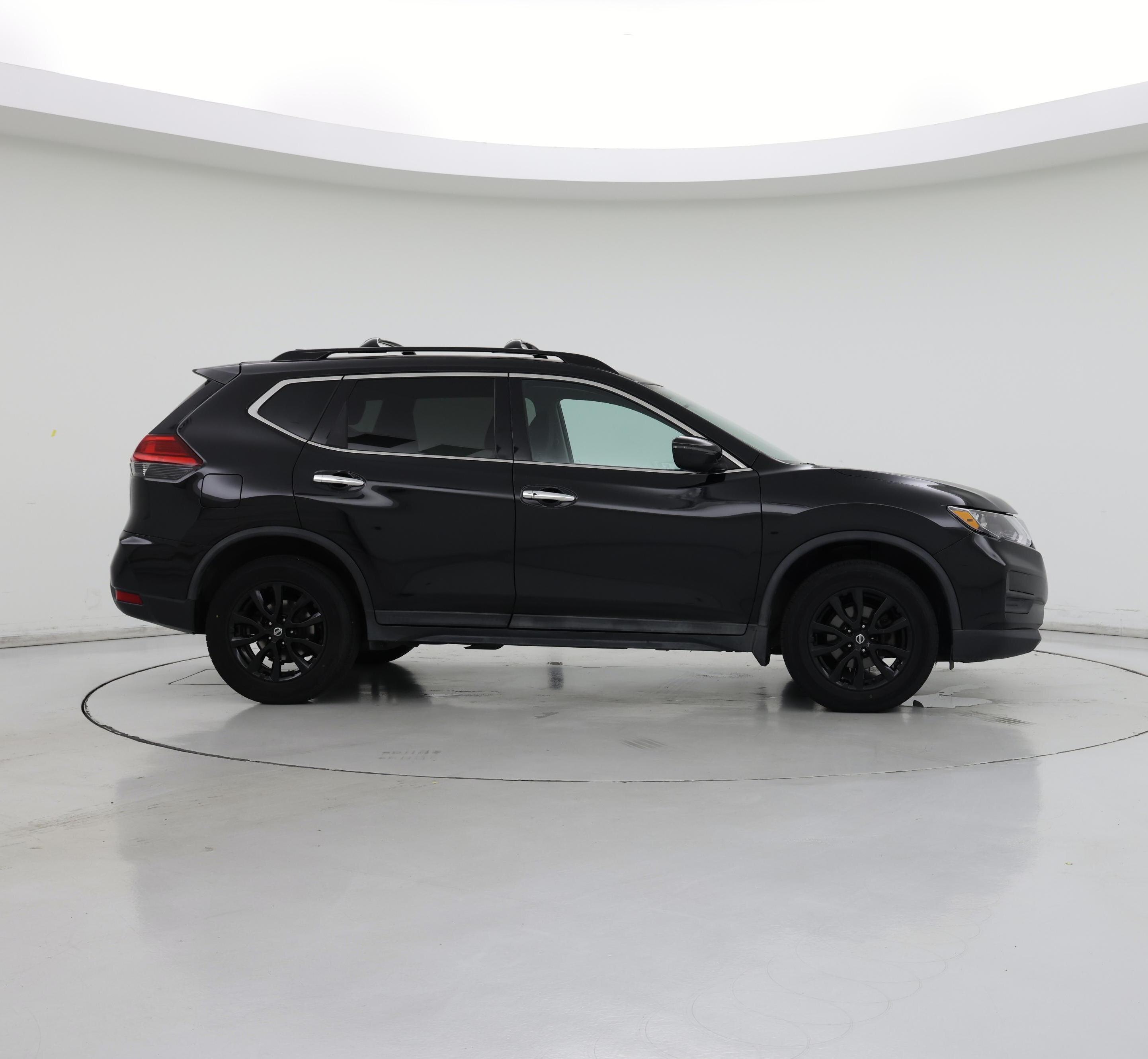 Thumbnail: 2017 Nissan Rogue - 7