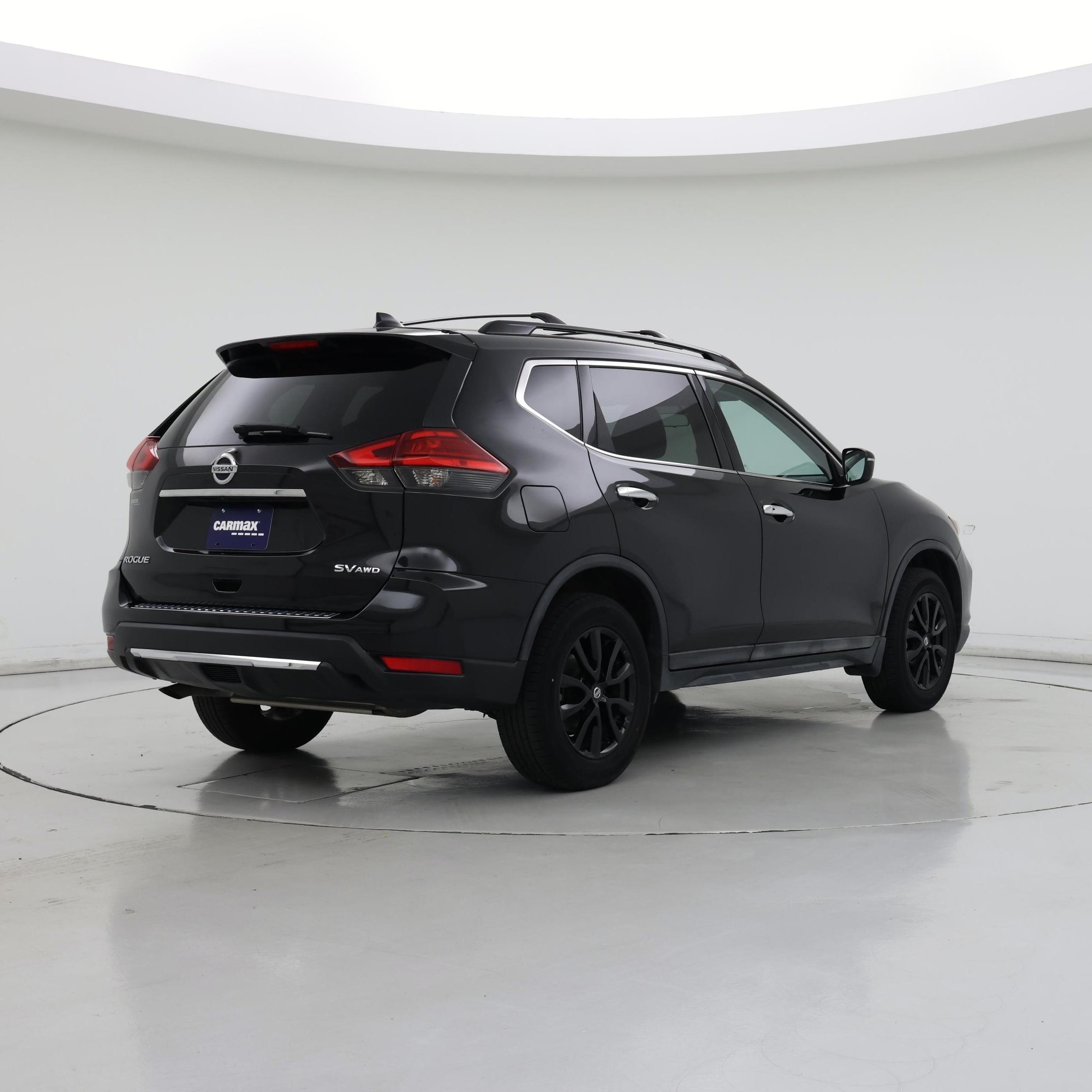 Thumbnail: 2017 Nissan Rogue - 8