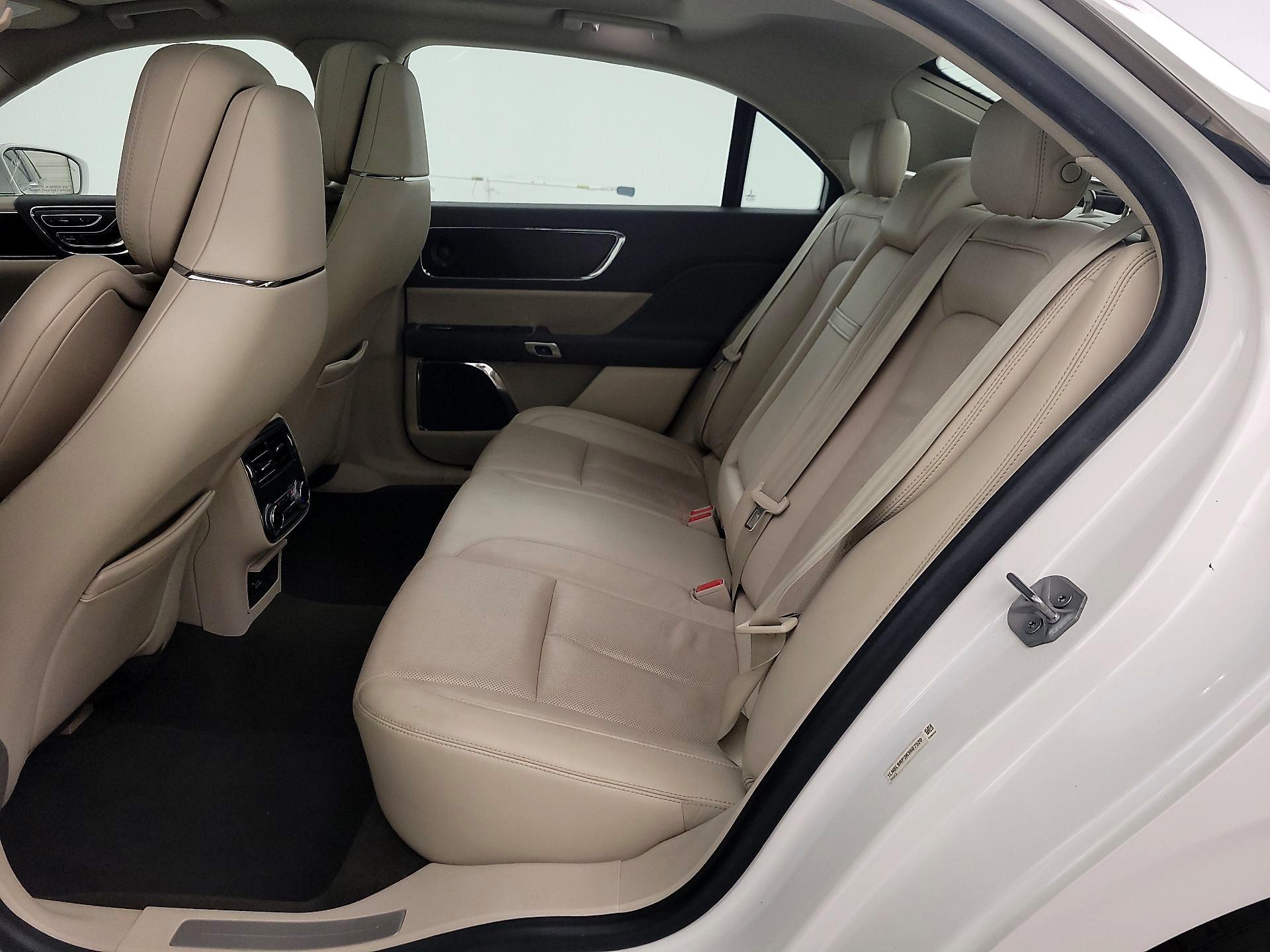 Thumbnail: 2019 Lincoln Continental - 19