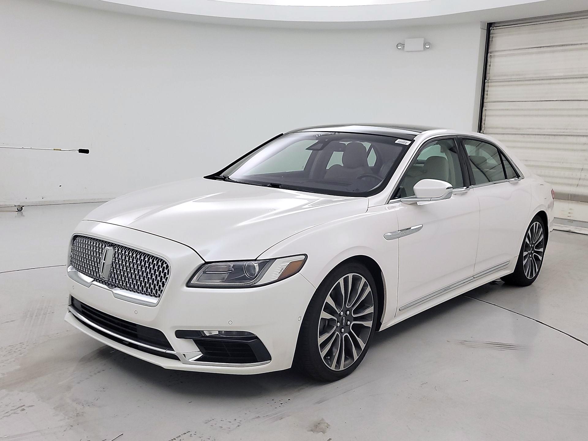 Thumbnail: 2019 Lincoln Continental - 3