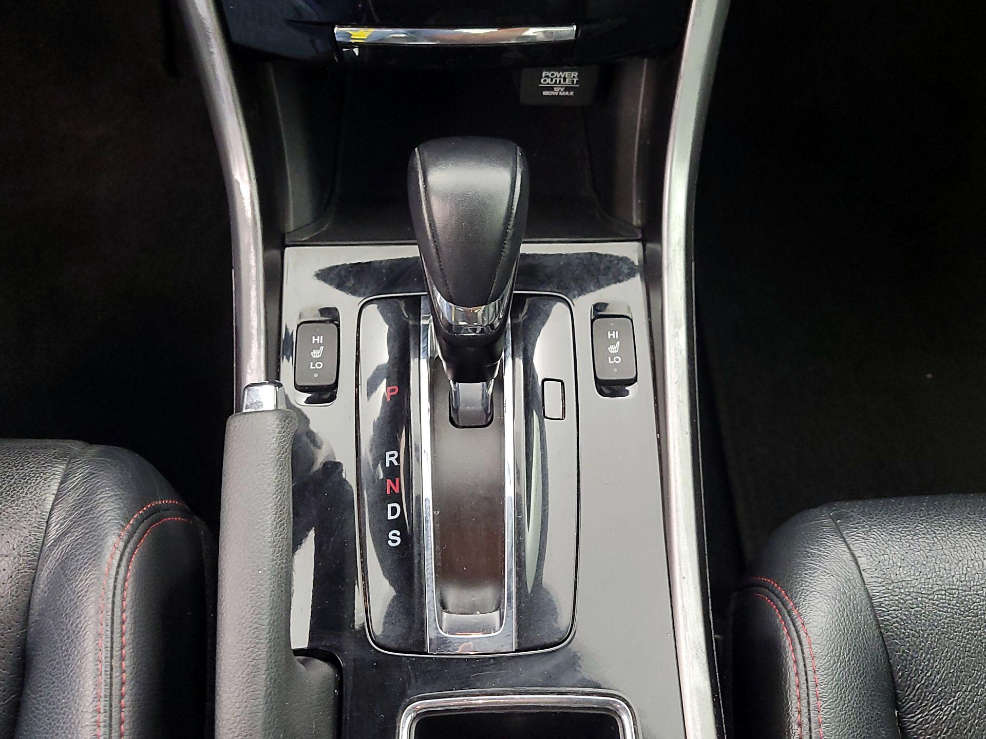 Thumbnail: 2017 Honda Accord - 17