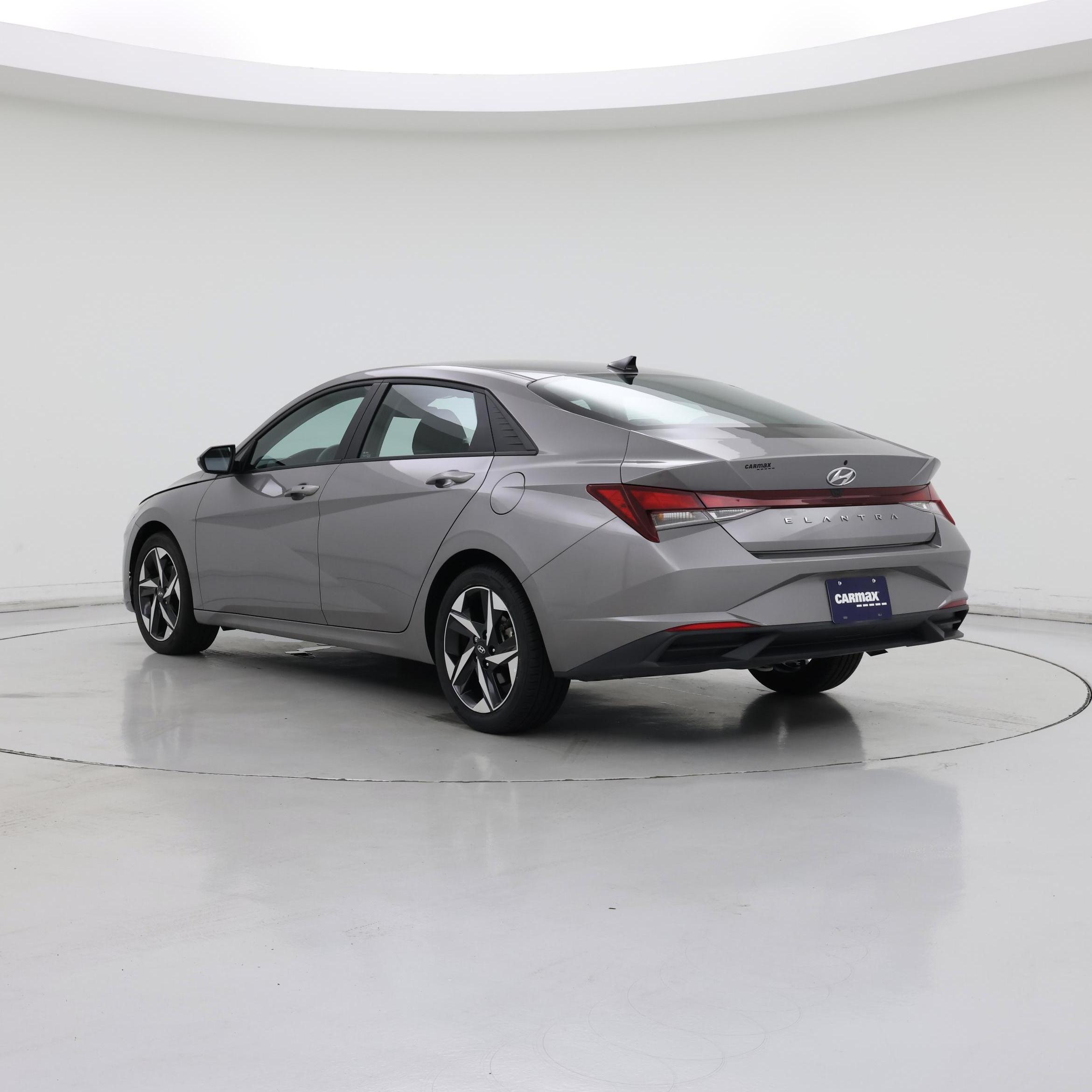 Thumbnail: 2023 Hyundai Elantra - 2