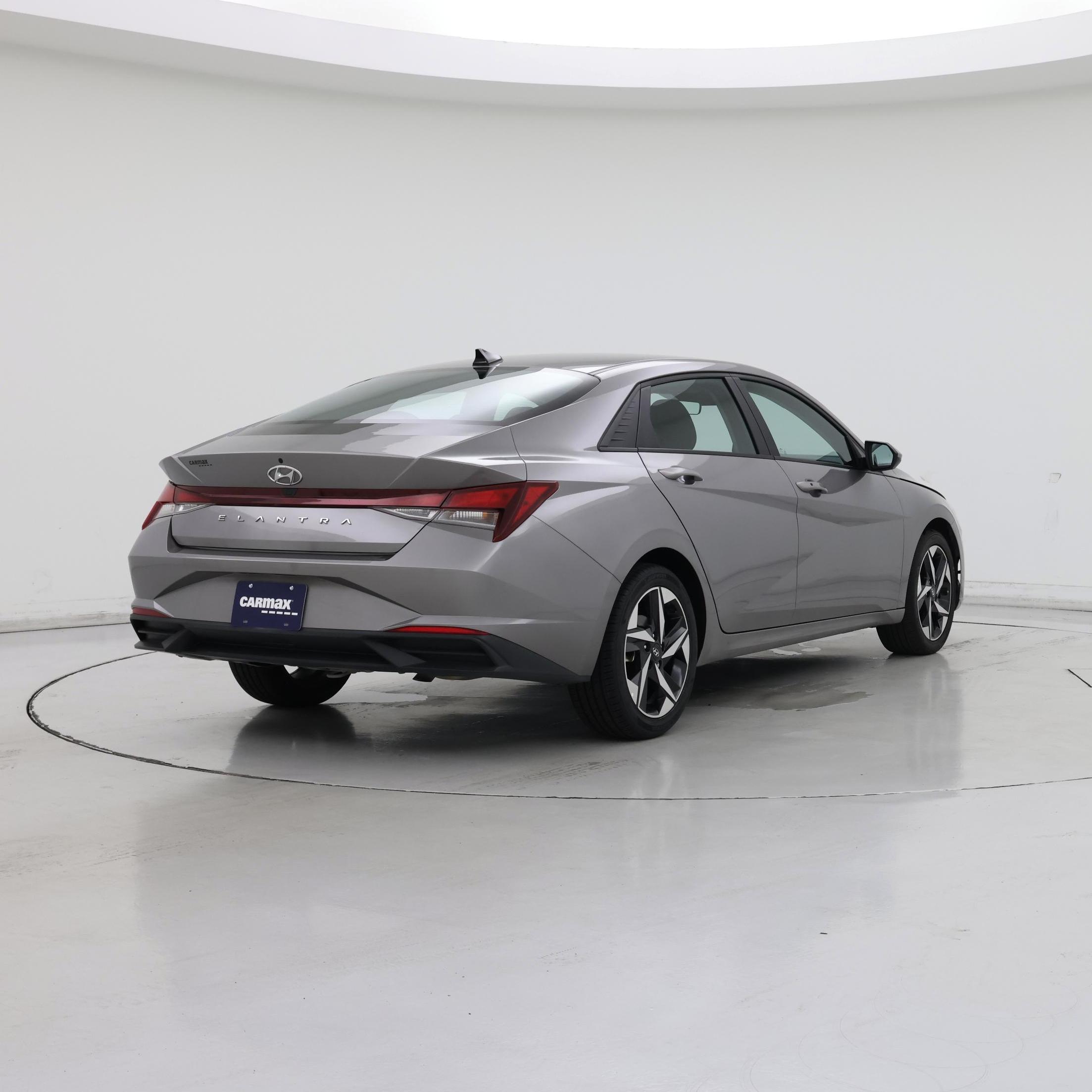 Thumbnail: 2023 Hyundai Elantra - 8