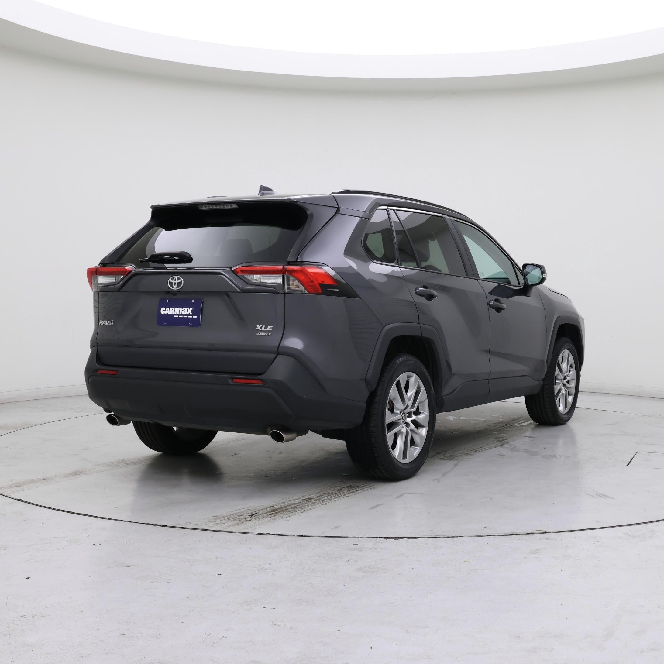 Thumbnail: 2022 Toyota RAV4 - 8