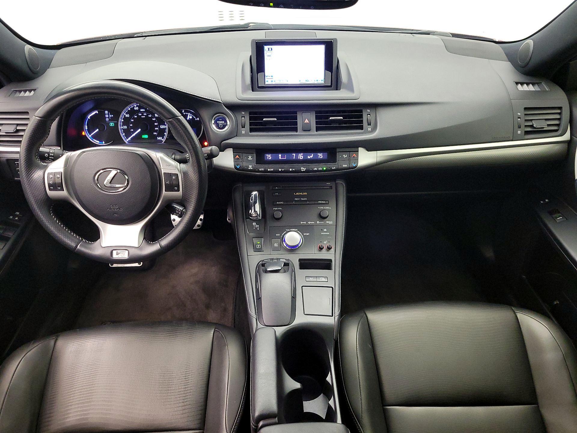 Thumbnail: 2013 Lexus CT - 9