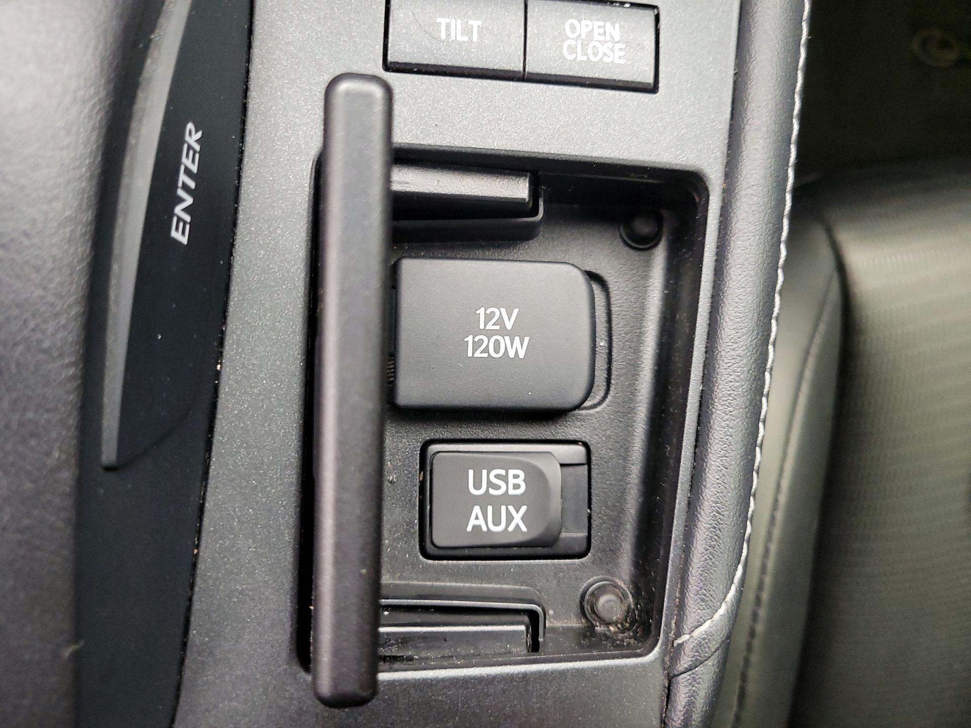 Thumbnail: 2013 Lexus CT - 19