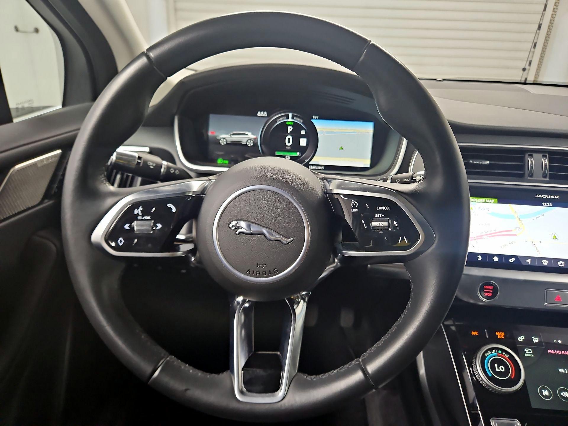 Thumbnail: 2020 Jaguar I-Pace - 10