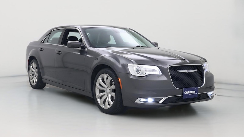 2019 Chrysler 300 Touring Hero Image