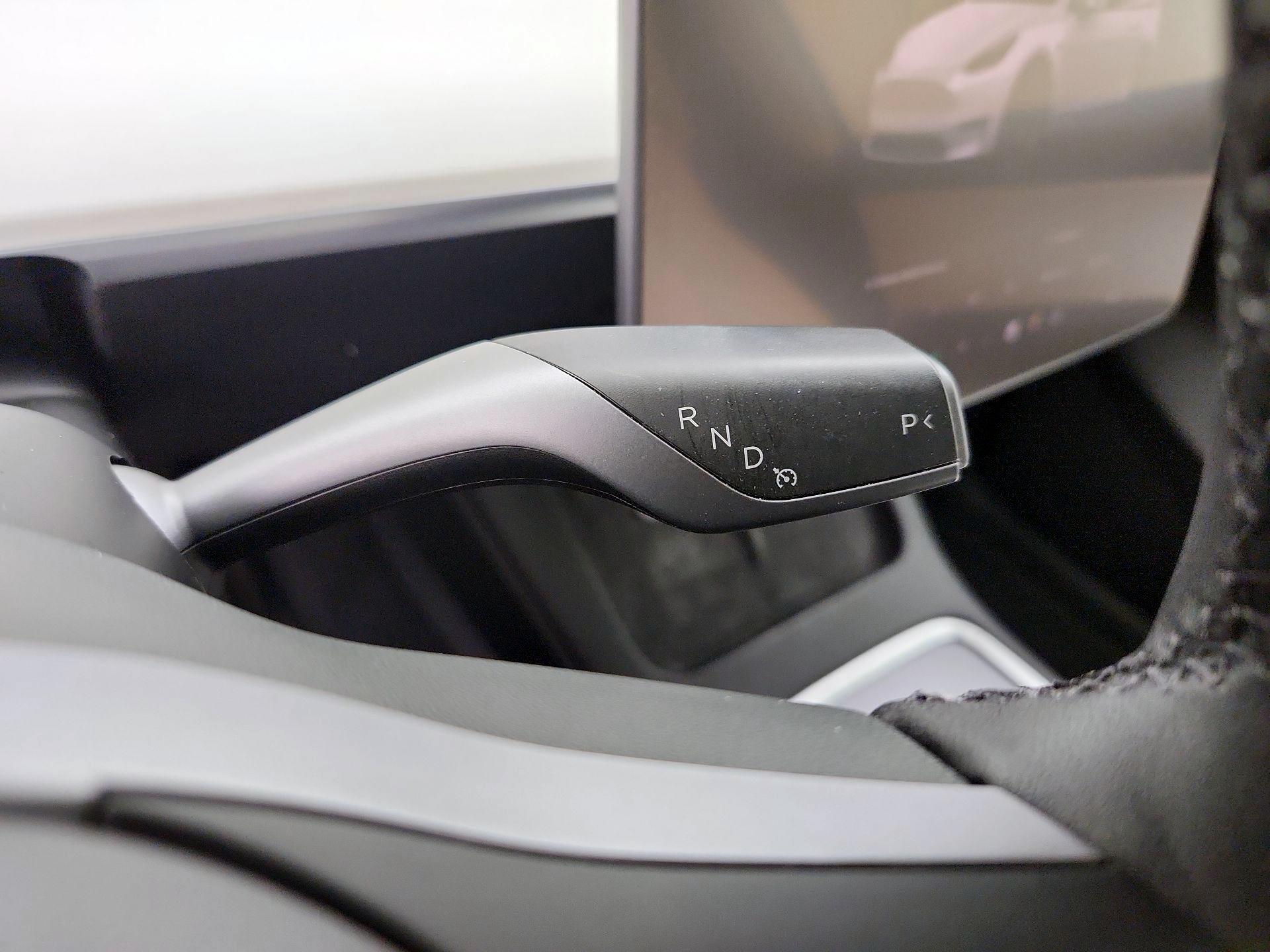 Thumbnail: 2022 Tesla Model Y - 17