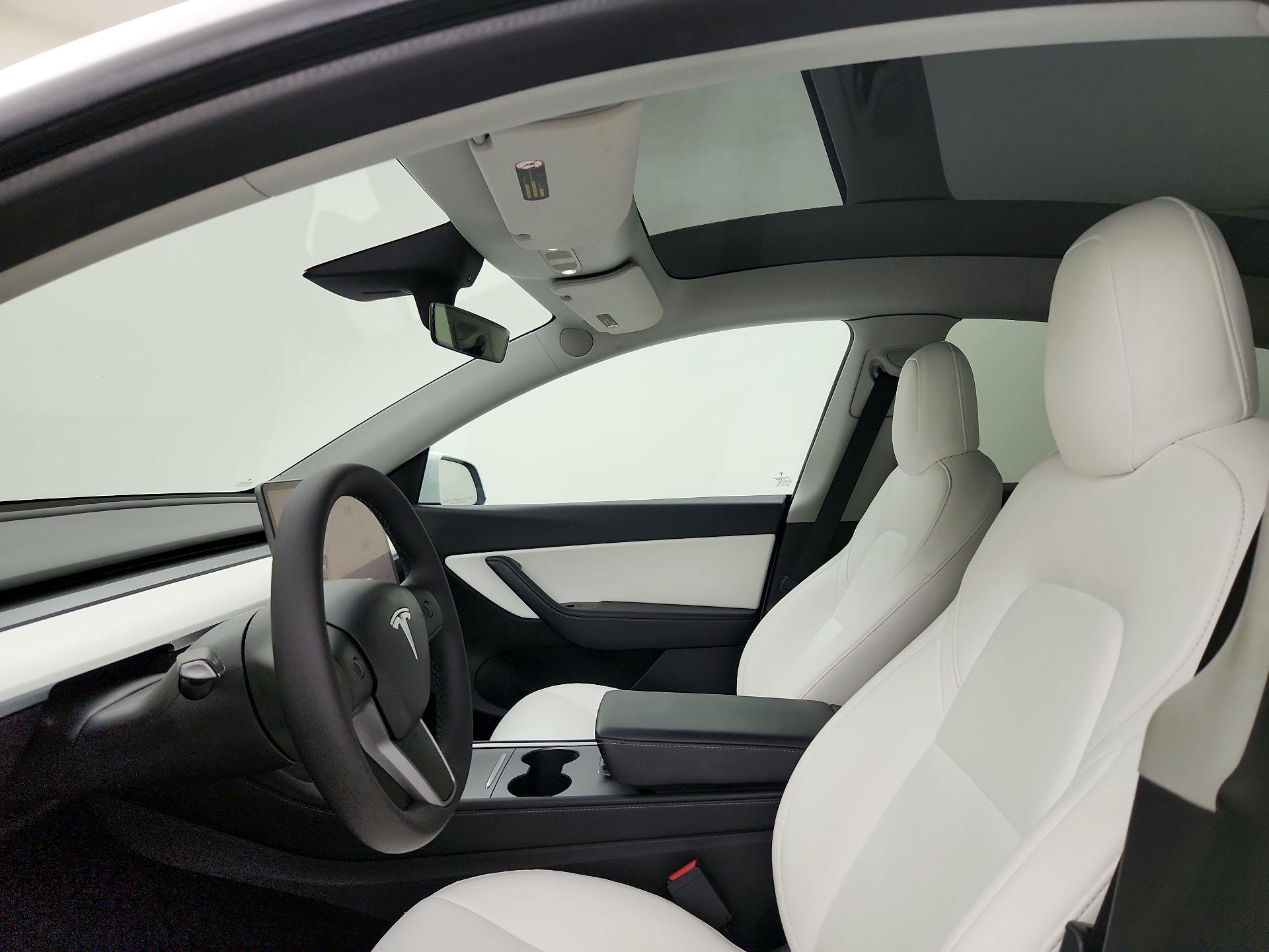 Thumbnail: 2022 Tesla Model Y - 19