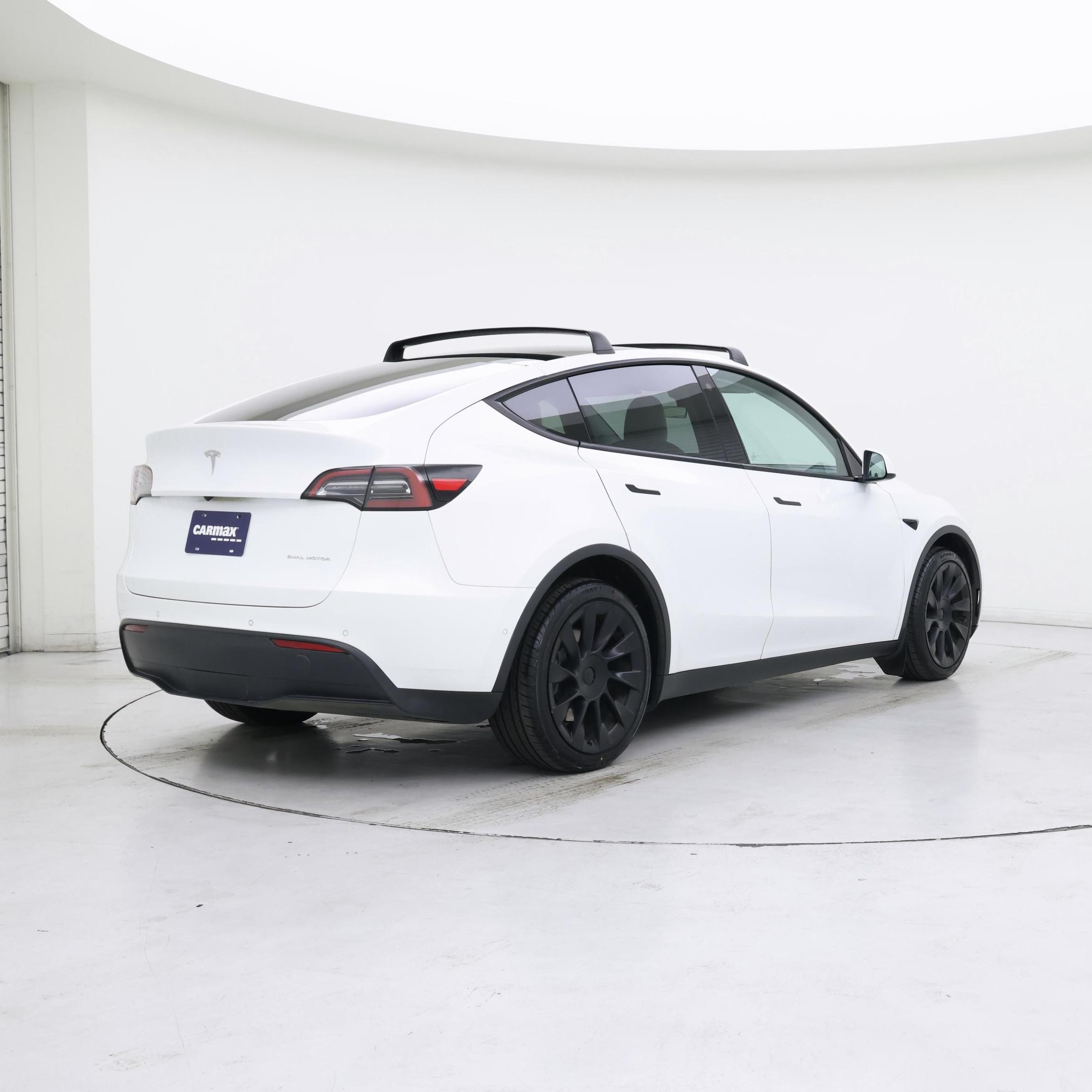 Thumbnail: 2022 Tesla Model Y - 8