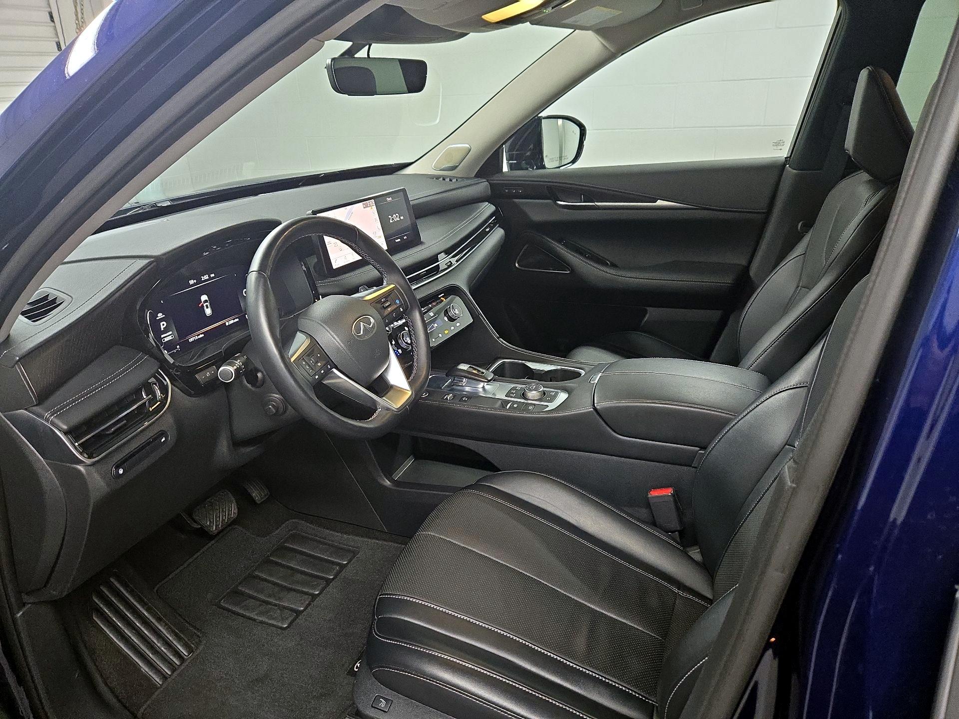 Thumbnail: 2023 INFINITI QX60 - 11