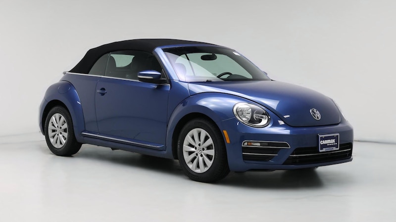 2019 Volkswagen Beetle S Hero Image