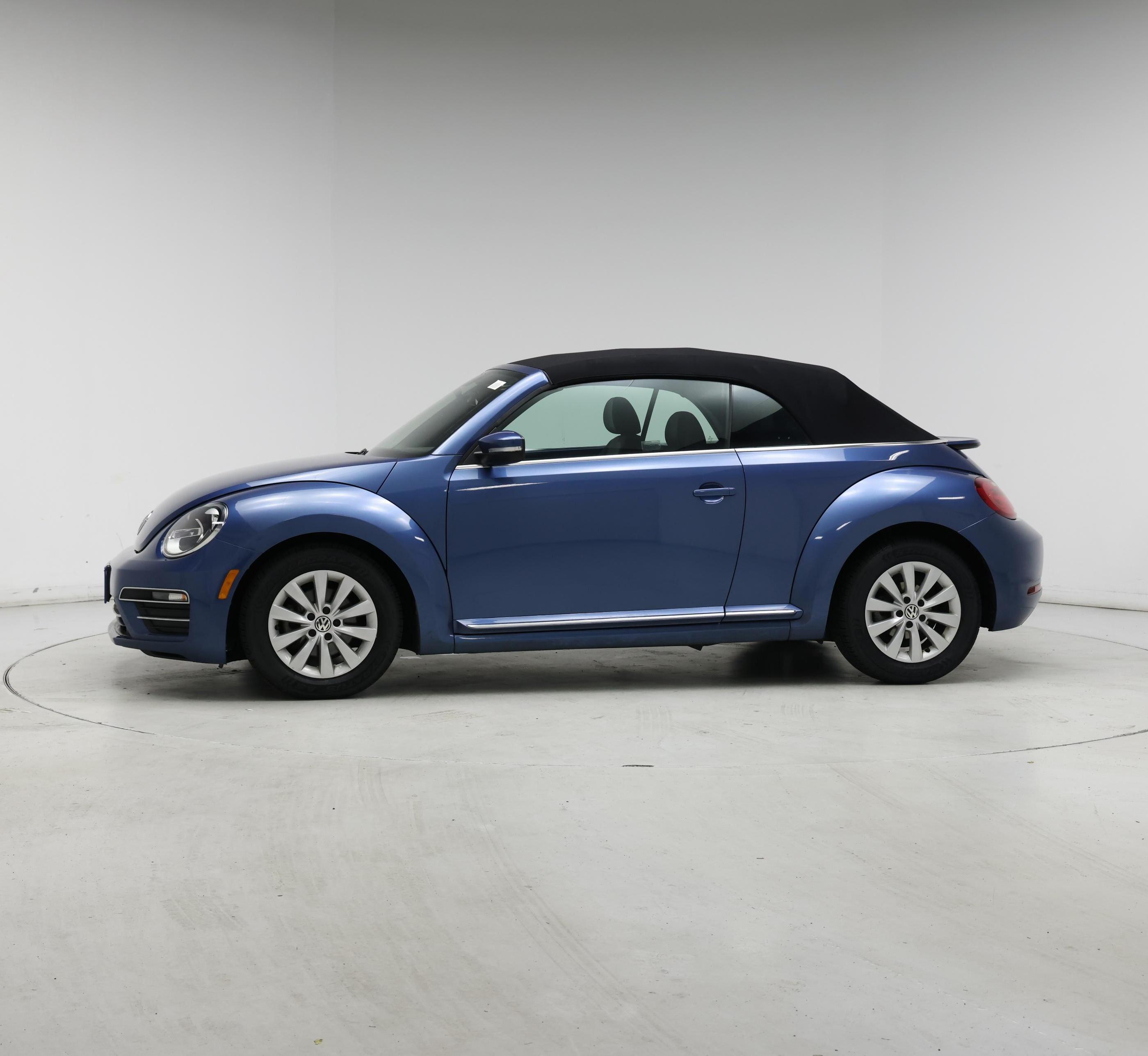 Thumbnail: 2019 Volkswagen Beetle - 3