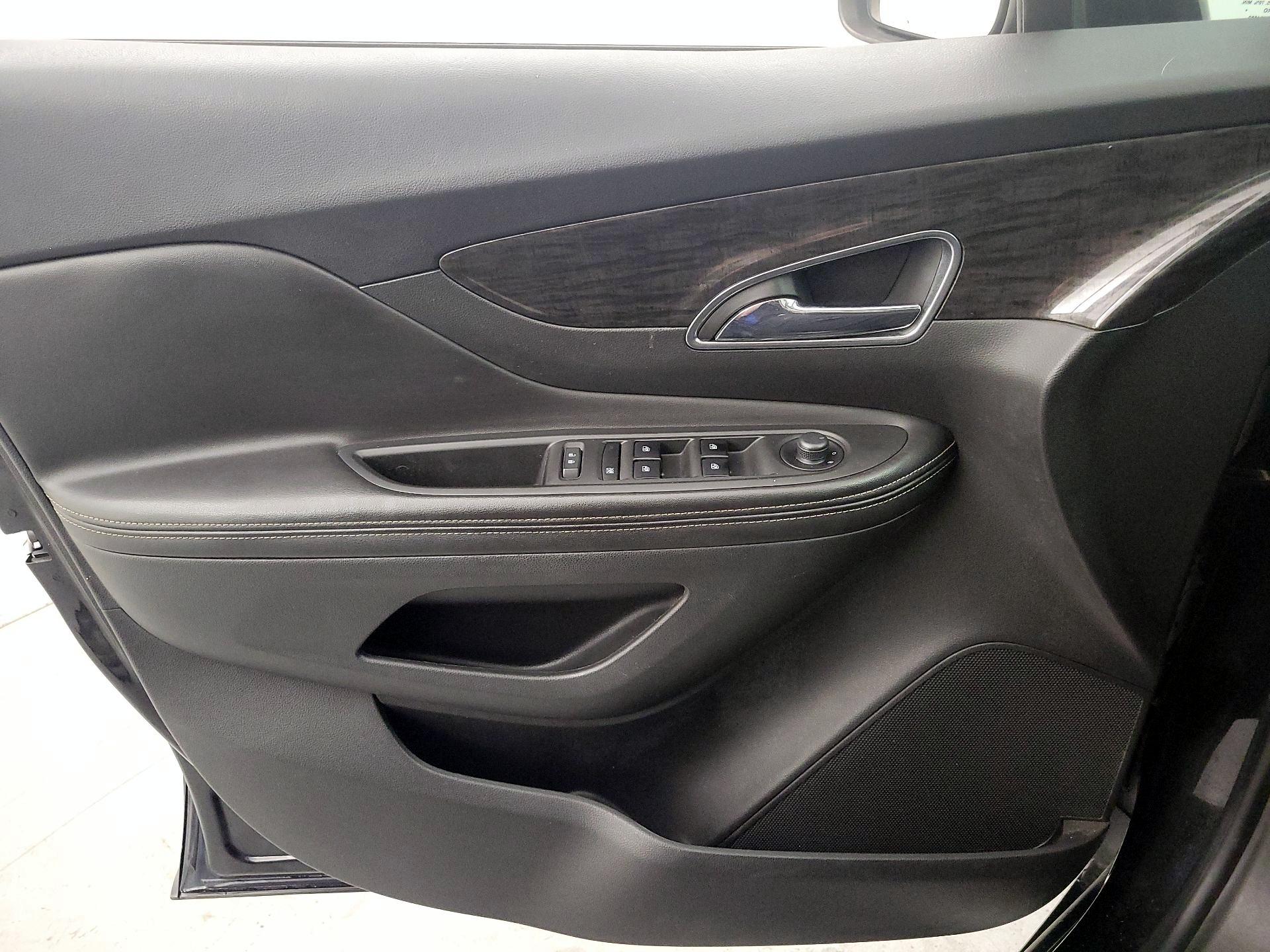 Thumbnail: 2014 Buick Encore - 12