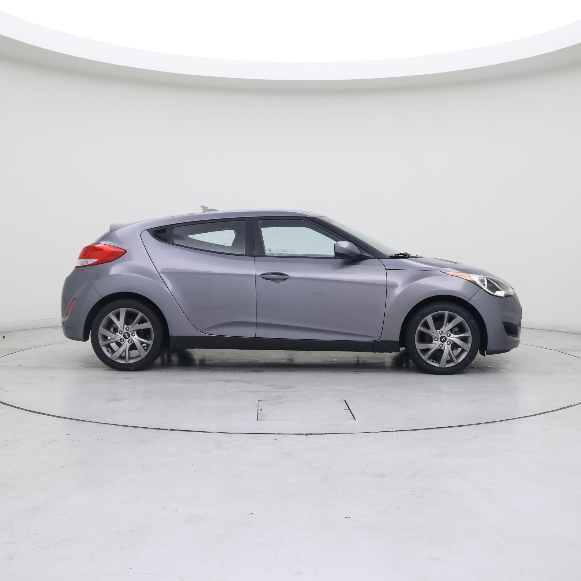Thumbnail: 2016 Hyundai Veloster - 7