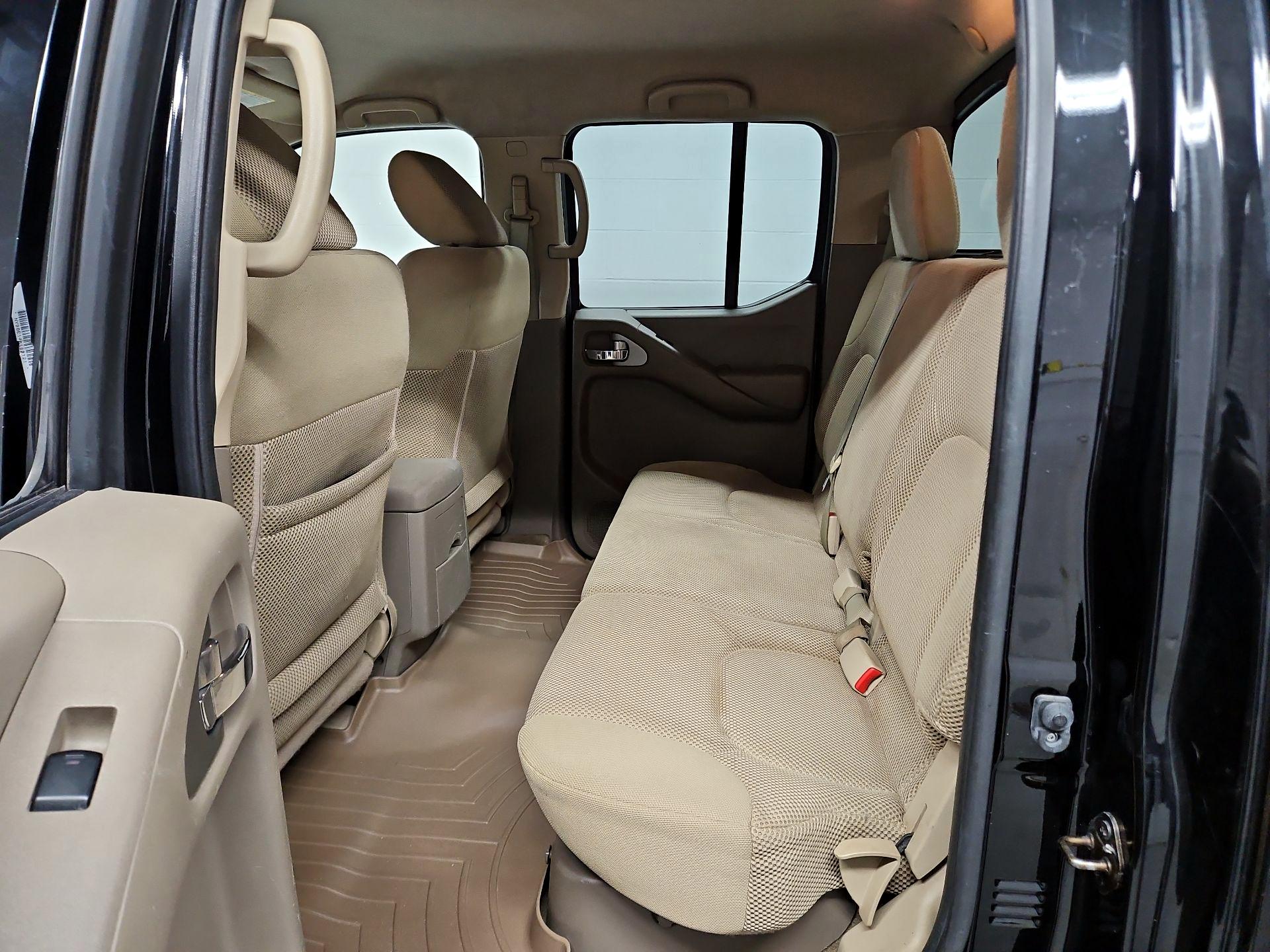Thumbnail: 2015 Nissan Frontier - 19
