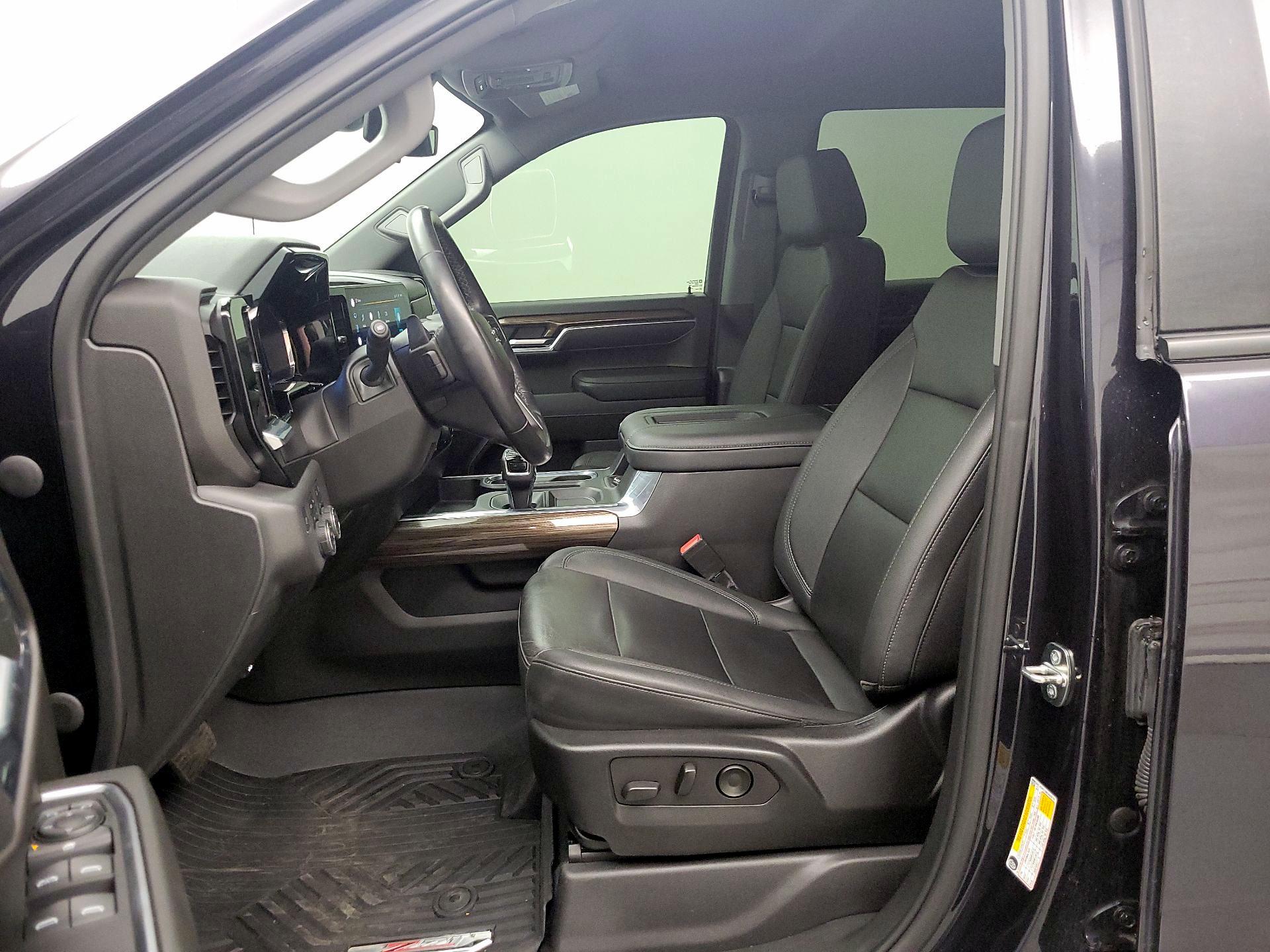 Thumbnail: 2022 Chevrolet Silverado 1500 - 11