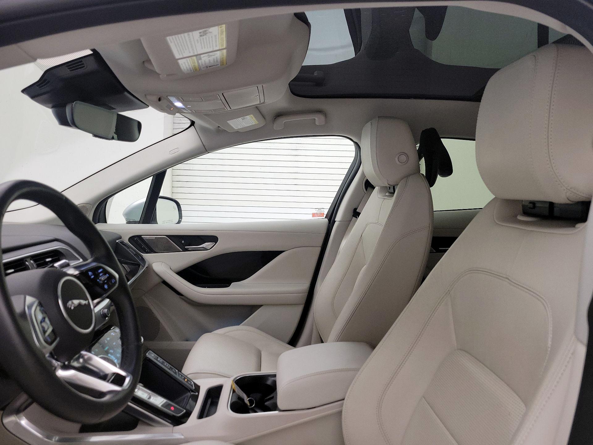 Thumbnail: 2020 Jaguar I-Pace - 20