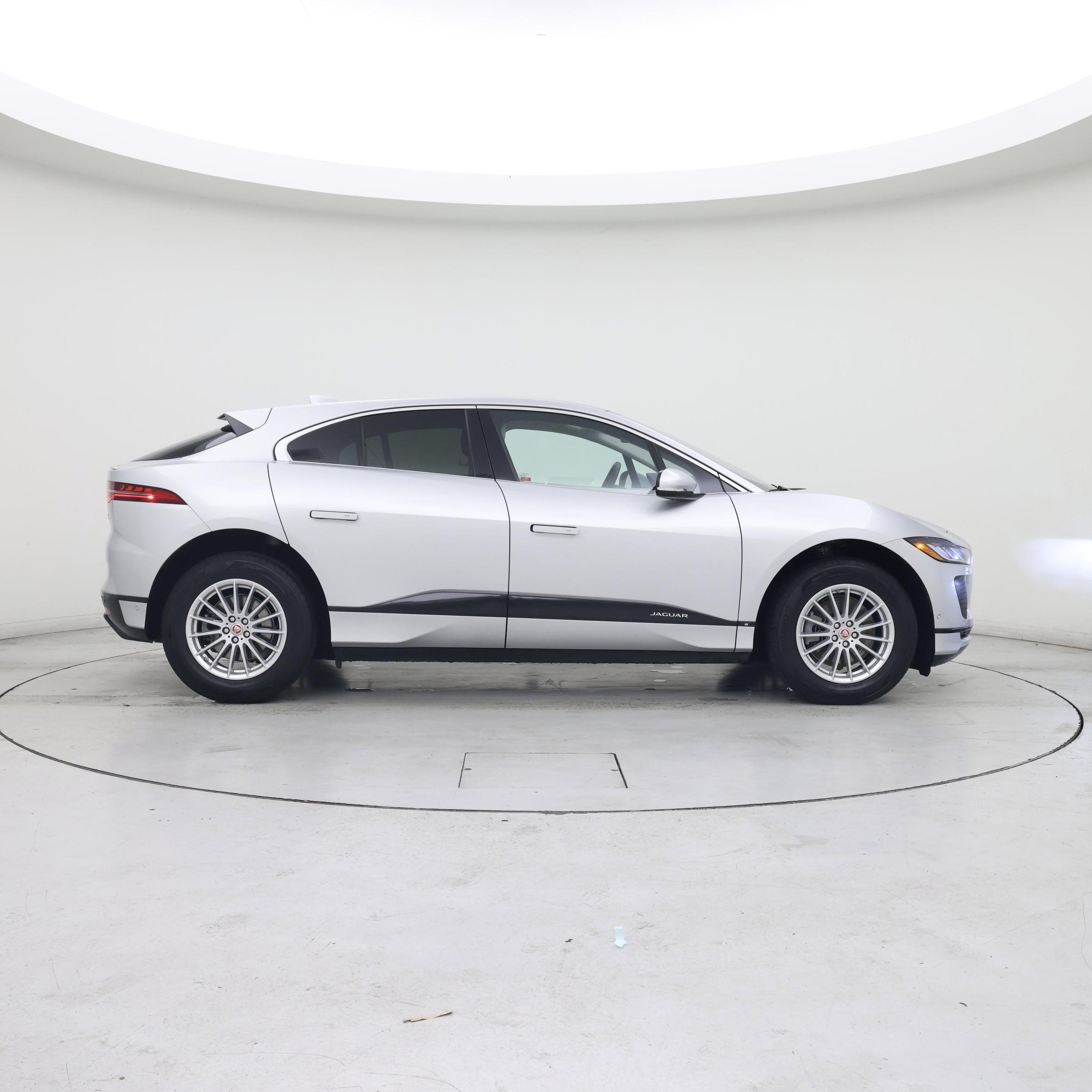 Thumbnail: 2020 Jaguar I-Pace - 7