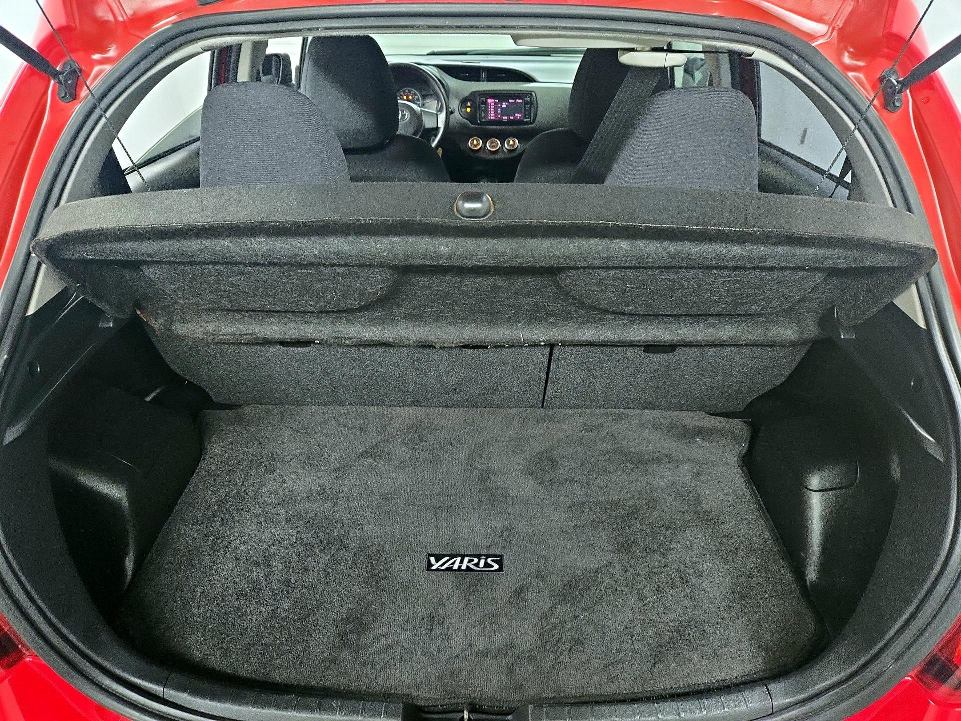 Thumbnail: 2015 Toyota Yaris - 19