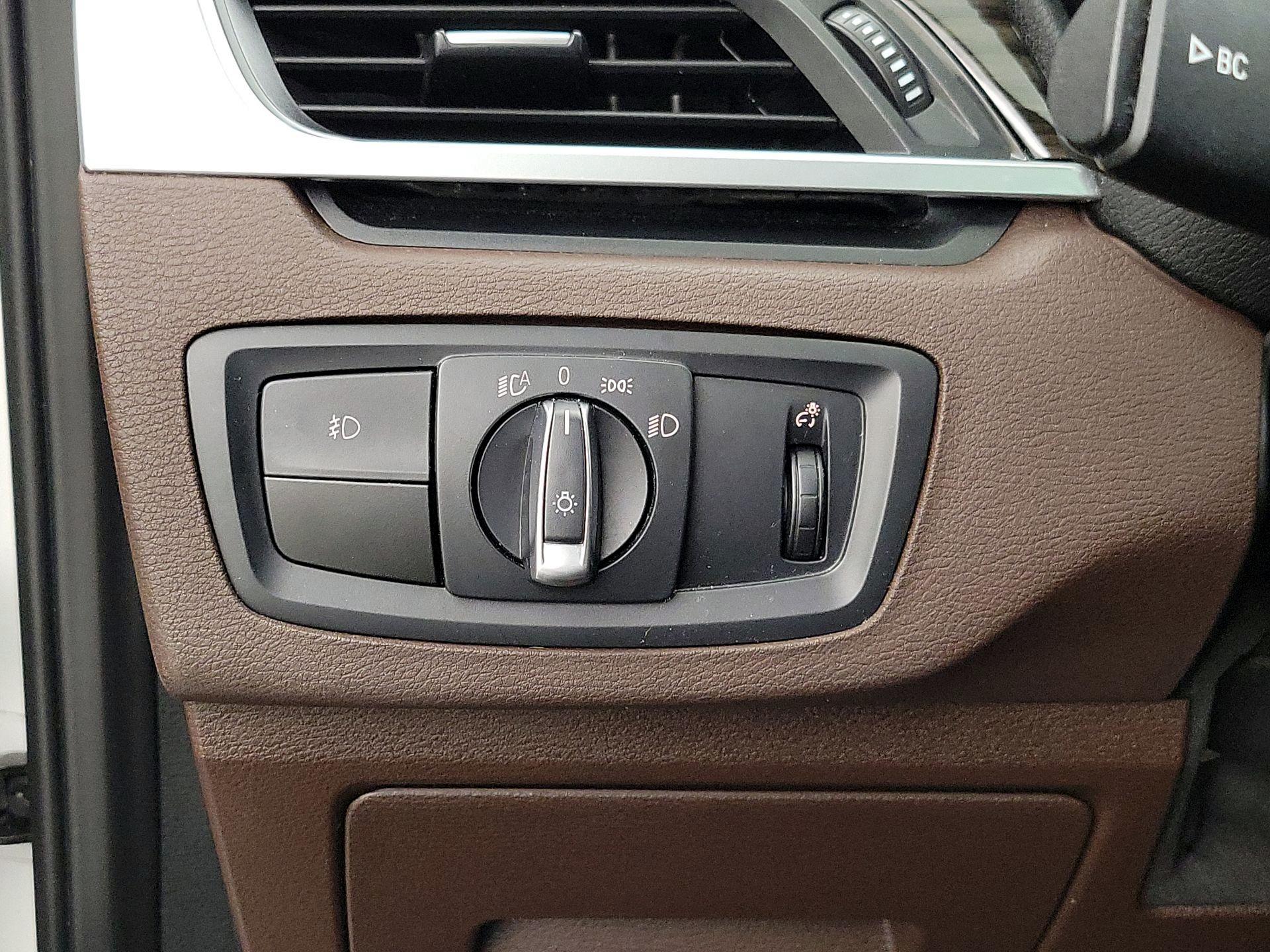 Thumbnail: 2016 BMW X1 - 13