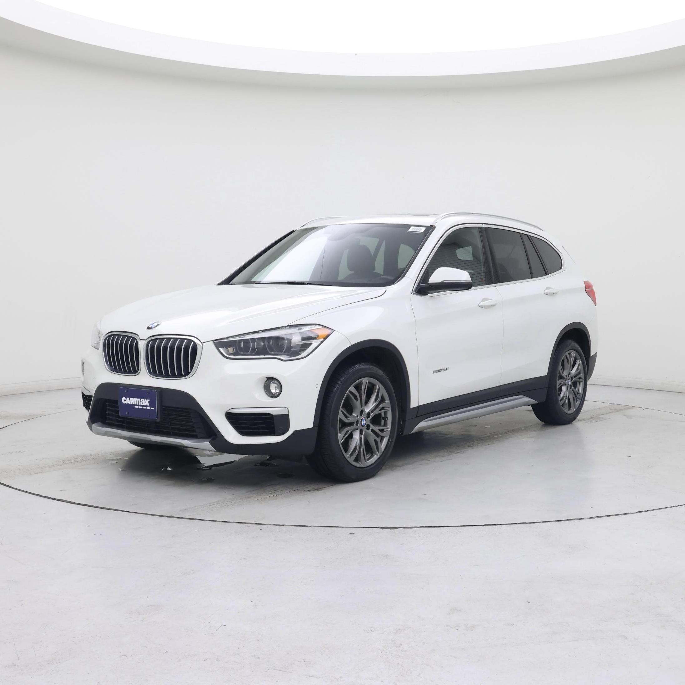 Thumbnail: 2016 BMW X1 - 4