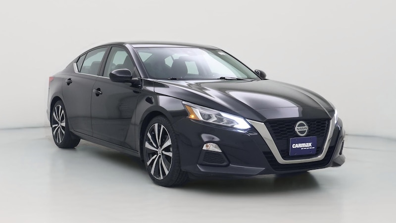 2022 Nissan Altima SR Hero Image