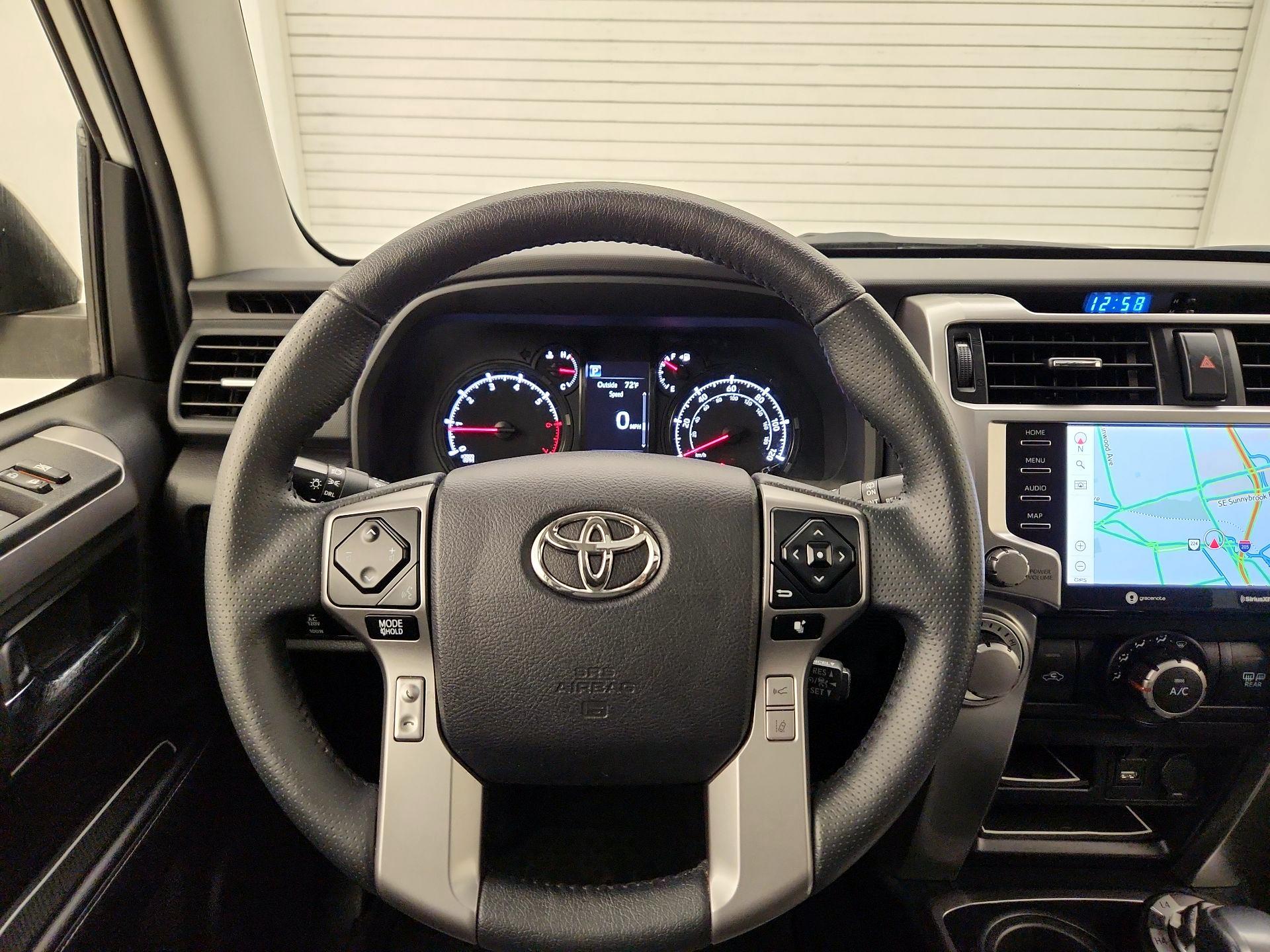 Thumbnail: 2022 Toyota 4Runner - 10
